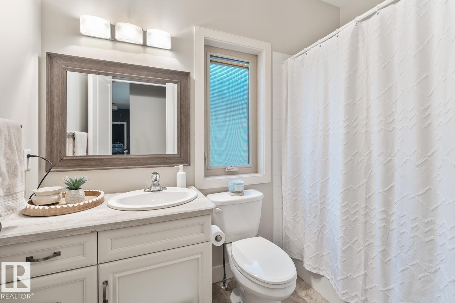 












4 Aspen Court

,
Cold Lake,




AB
T9M 0G2

