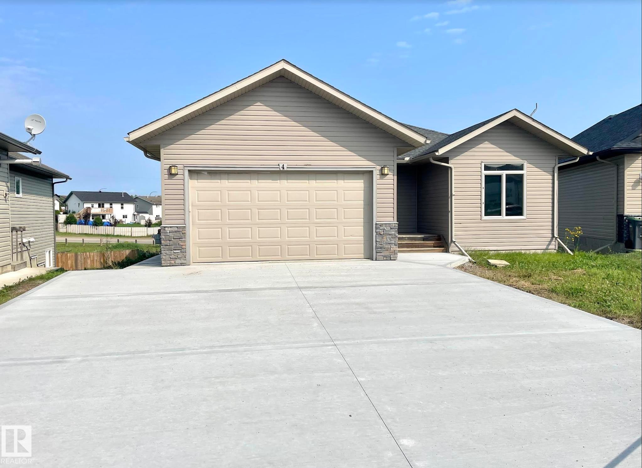 












4 Aspen Court

,
Cold Lake,




AB
T9M 0G2

