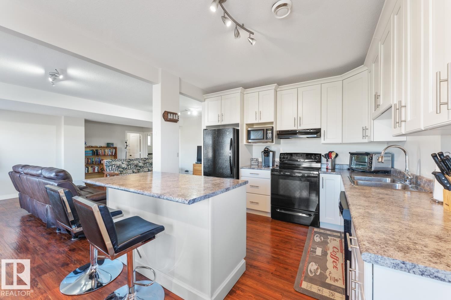 












4 Aspen Court

,
Cold Lake,




AB
T9M 0G2

