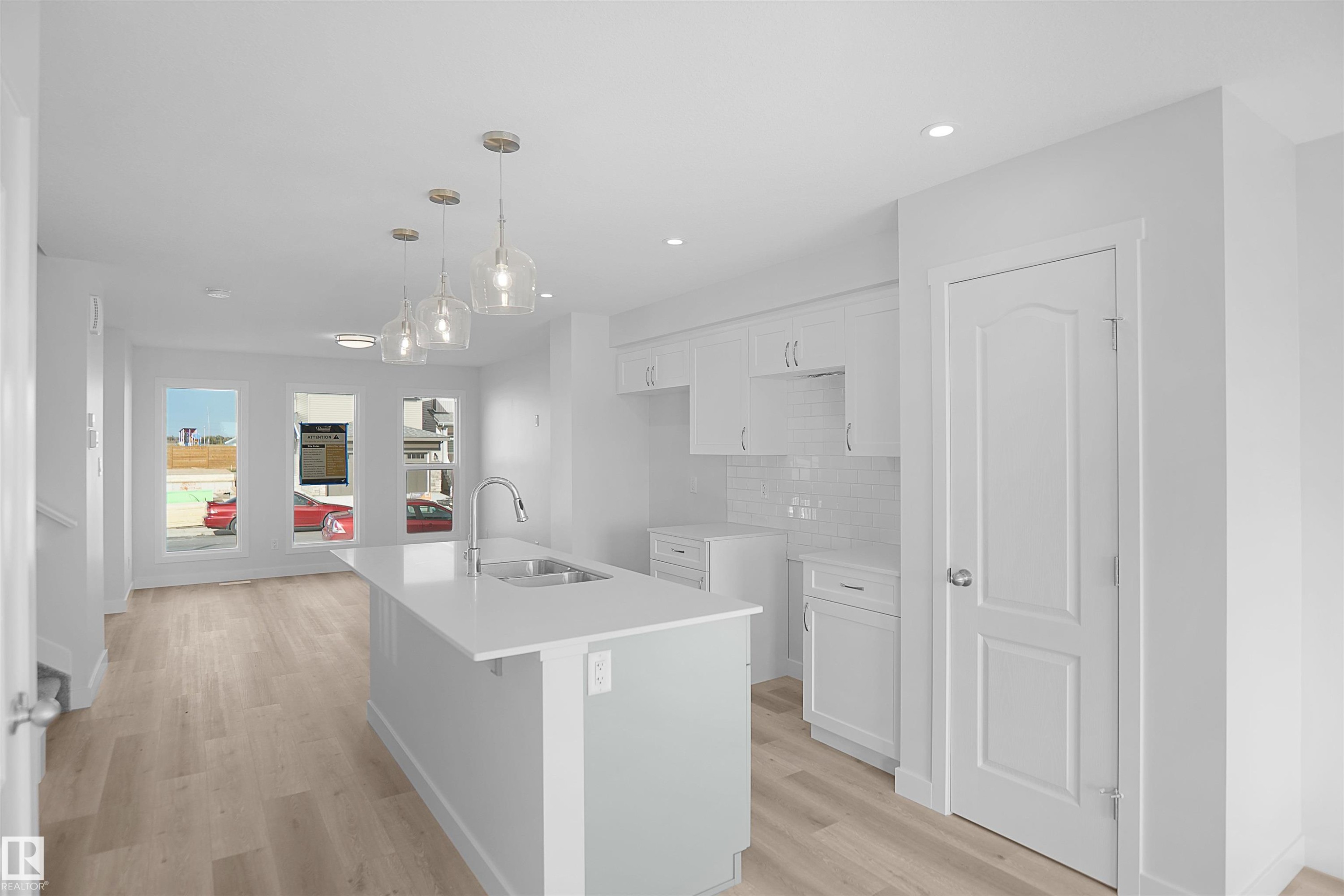 












22935 82 Avenue

,
Edmonton,




AB
T5T 4N5

