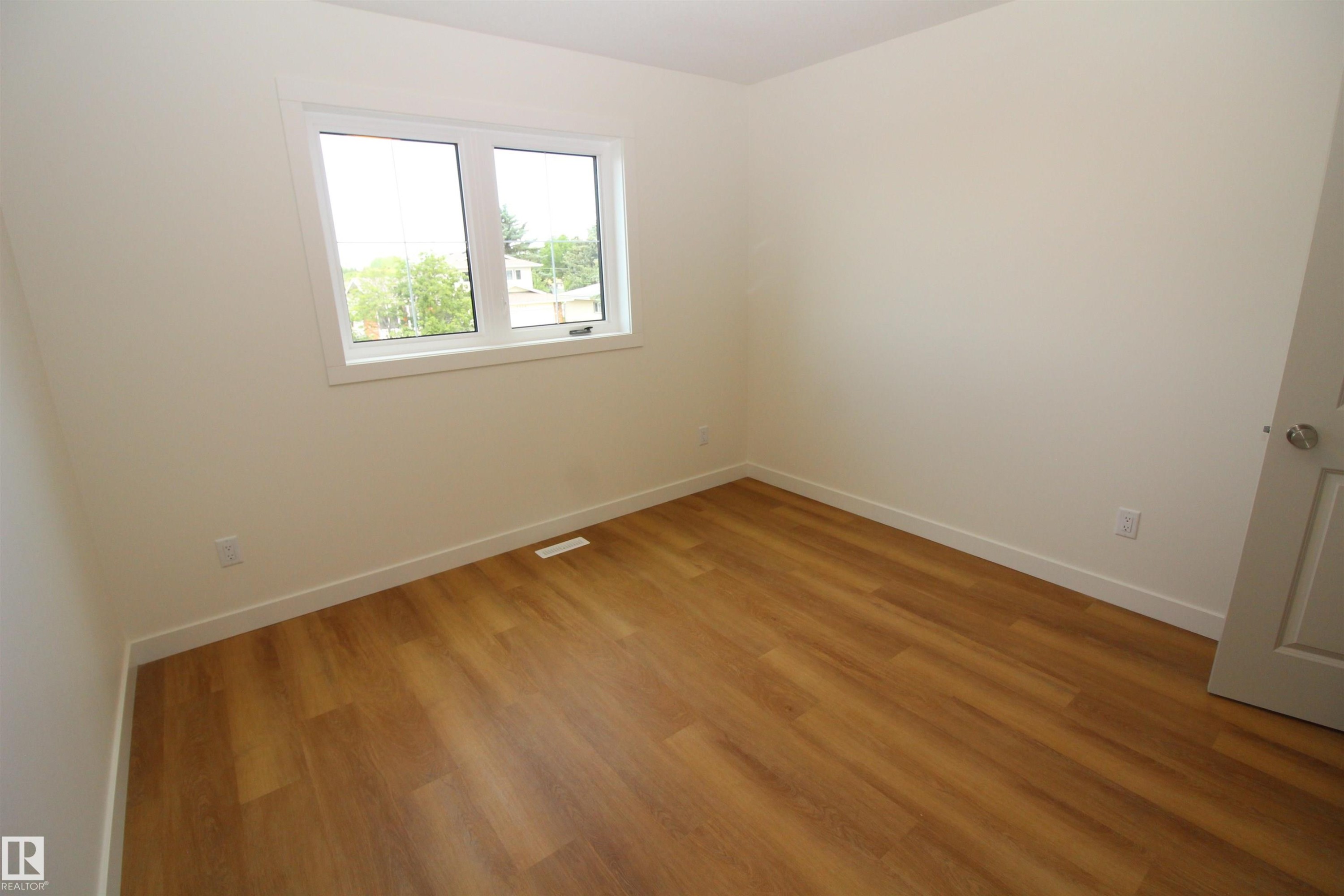 












A 9315 99 Avenue

,
Westlock,




AB
T7P 2P6

