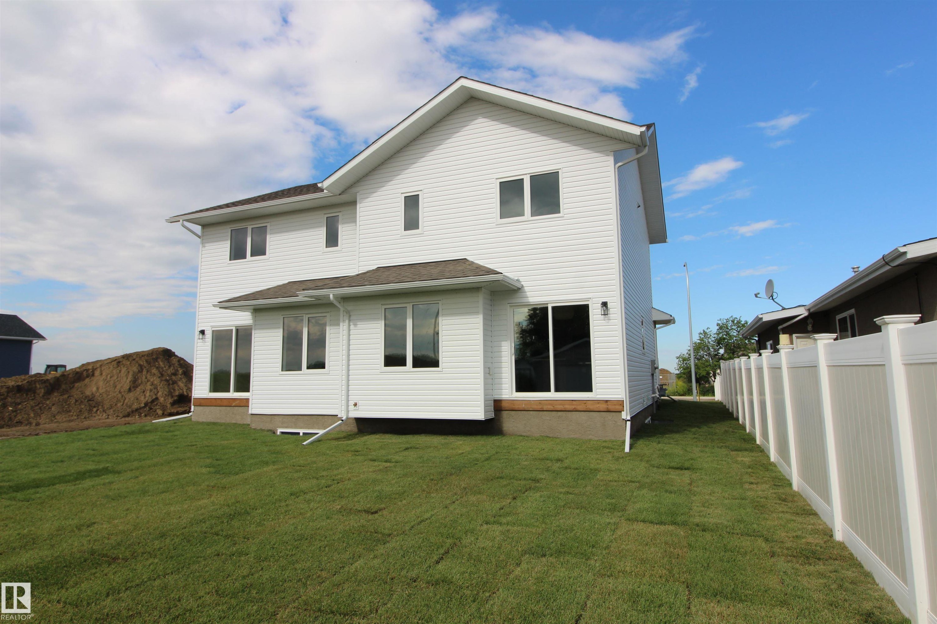 












A 9315 99 Avenue

,
Westlock,




AB
T7P 2P6

