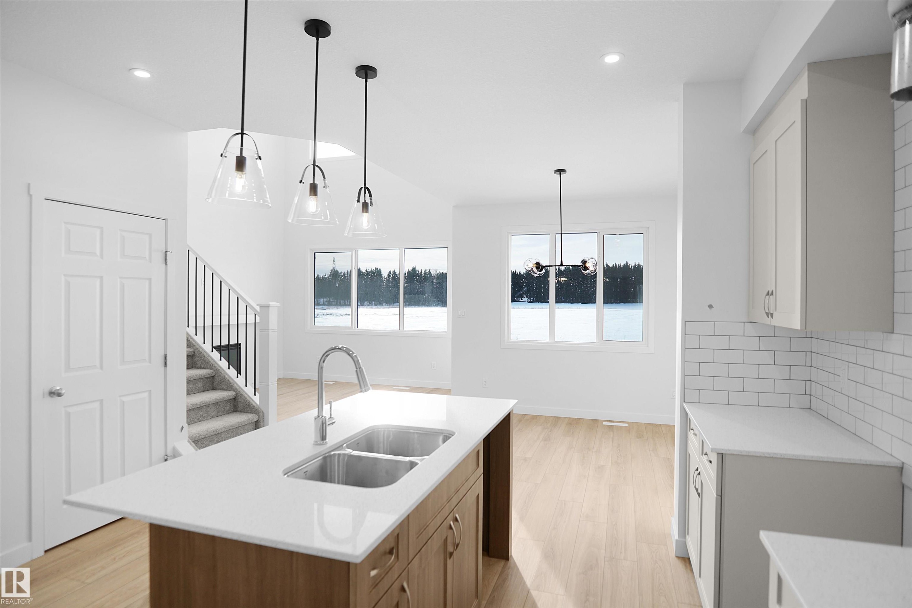 












1535 11 Avenue

,
Edmonton,




AB
T6T 2N5

