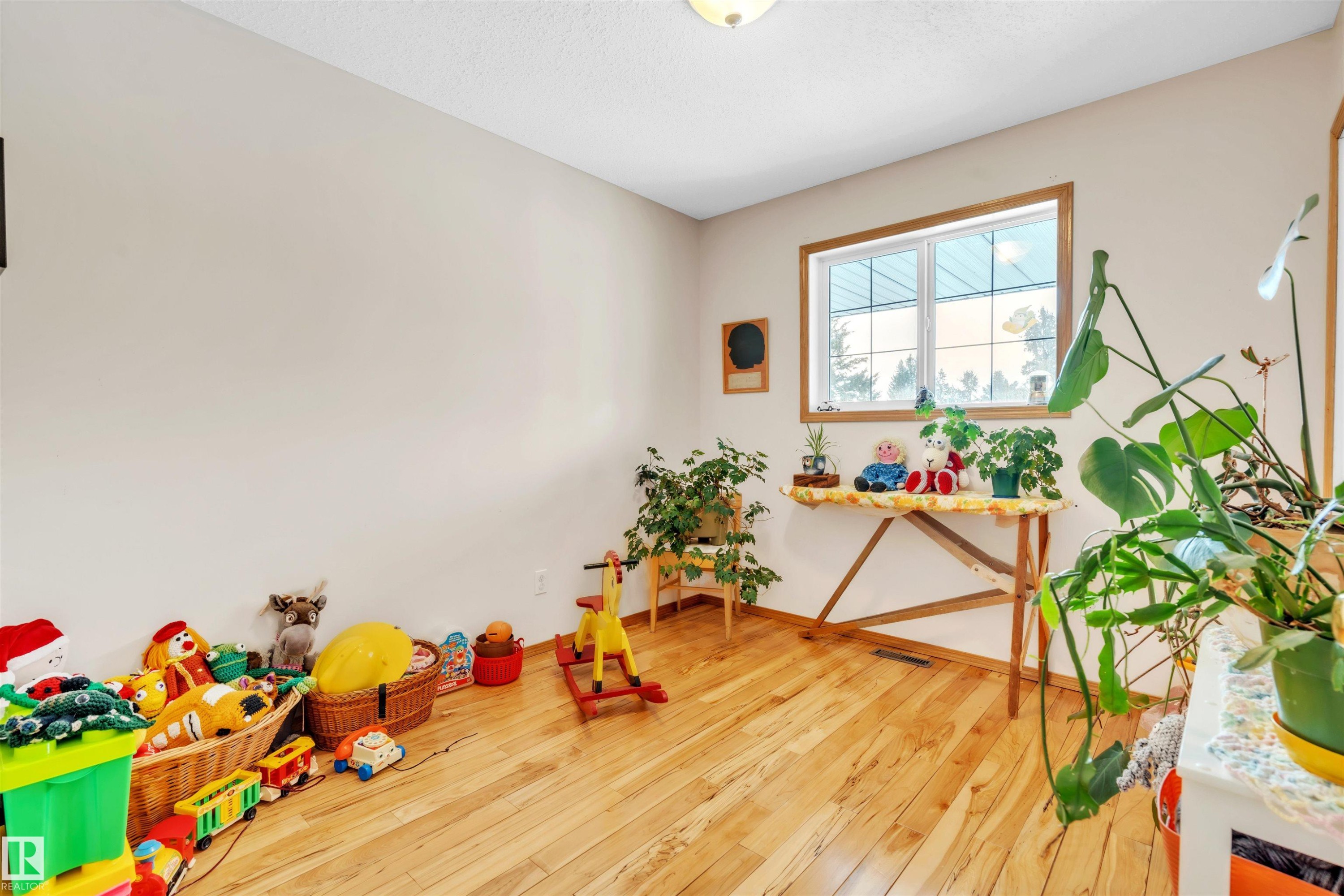 












6108 51 Avenue

,
Cold Lake,




AB
T9M 1T6

