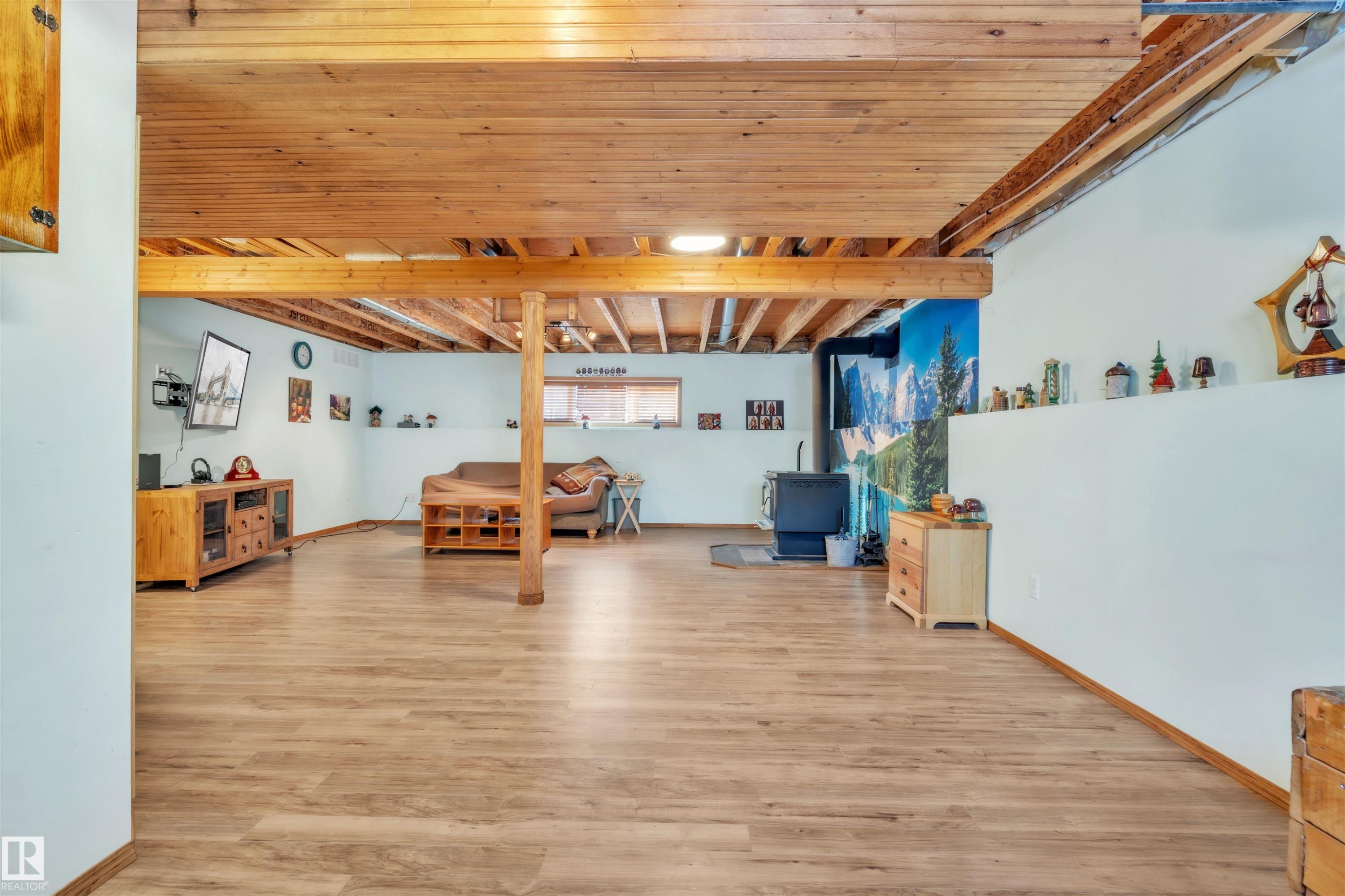 












6108 51 Avenue

,
Cold Lake,




AB
T9M 1T6

