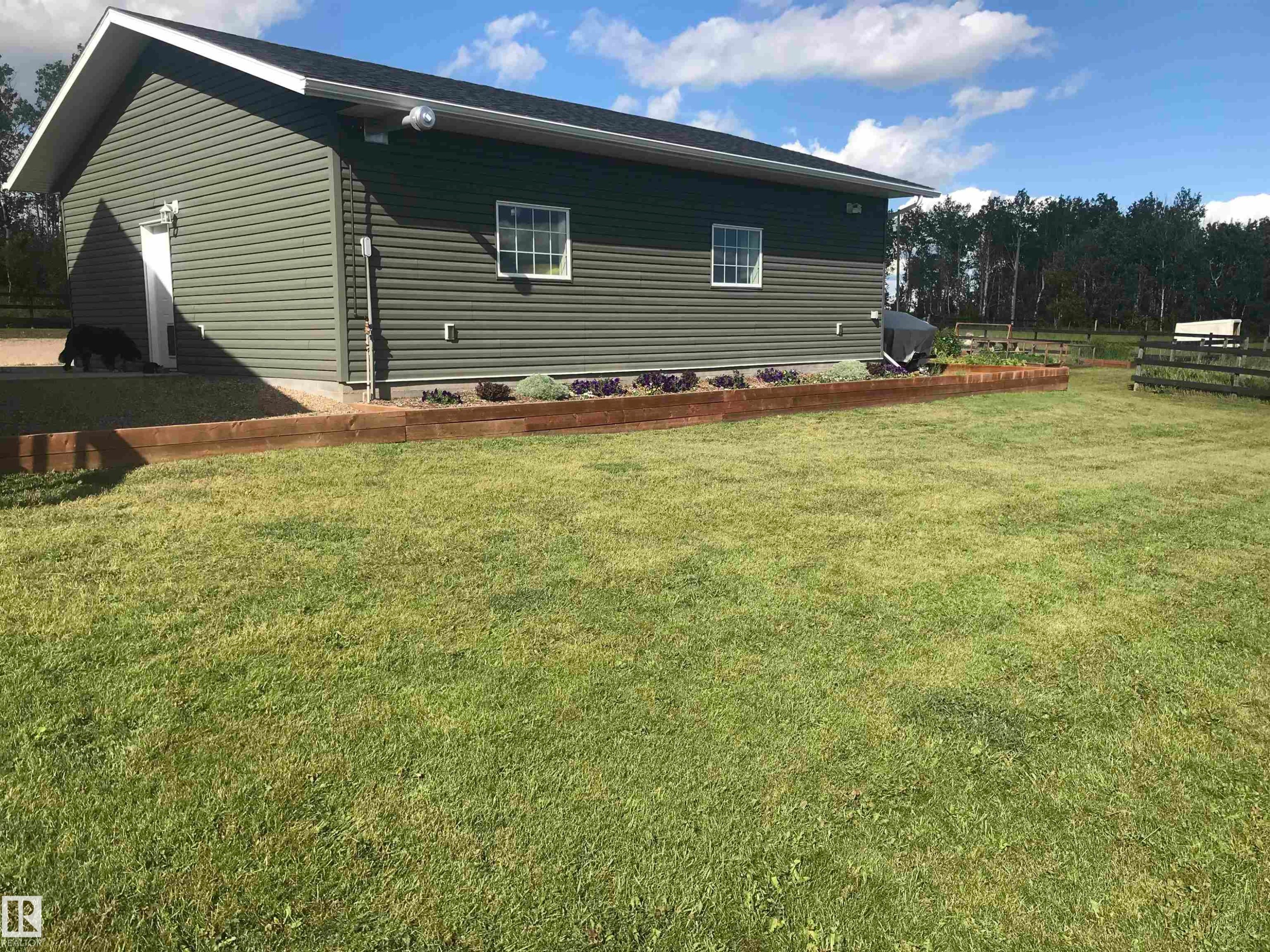 












62230 Range Road 470

,
Rural Bonnyville M.D.,




AB
T9N 0H2


