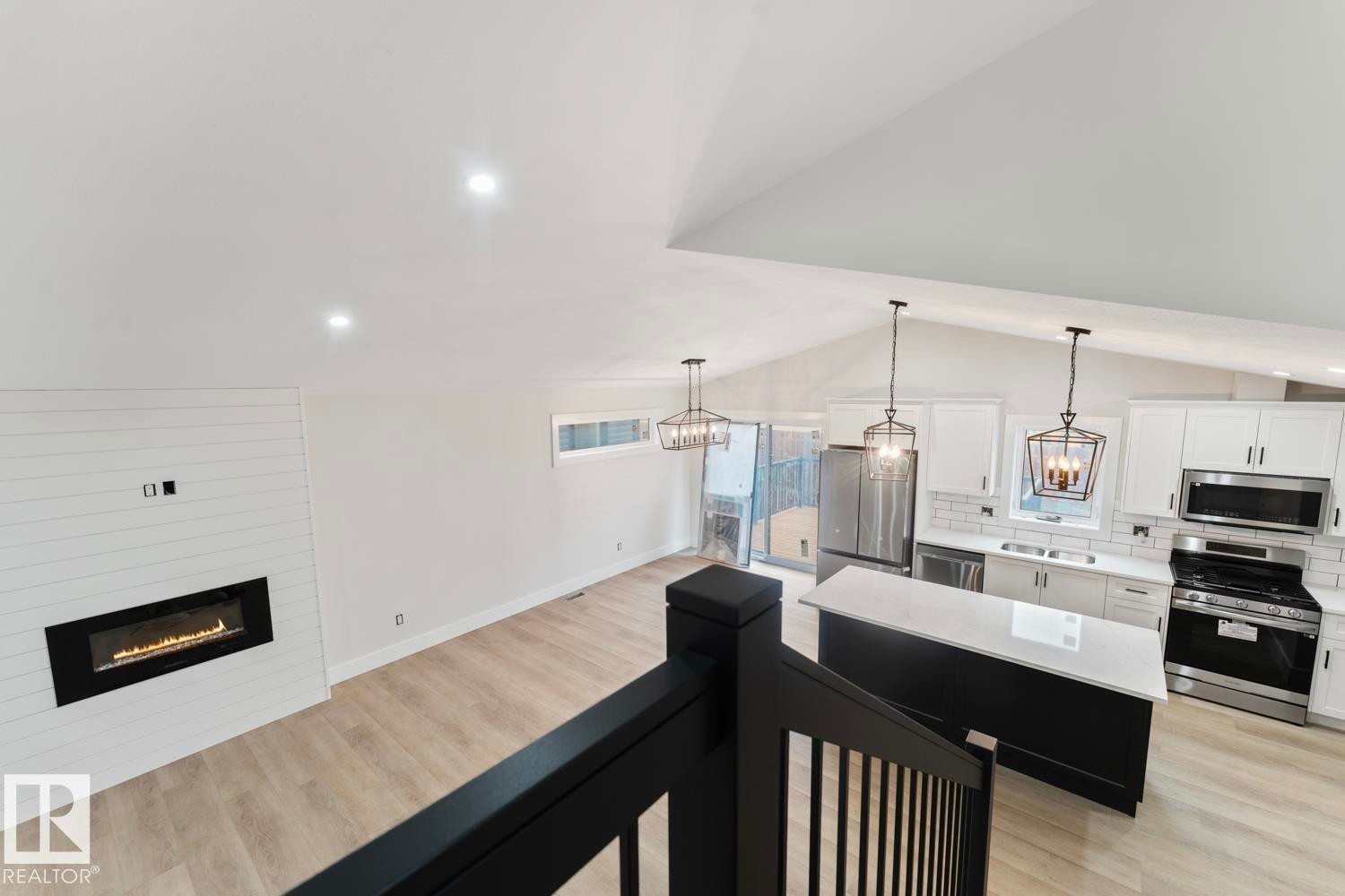 












1410 Wildrye Crescent

,
Cold Lake,




AB
T9M 0K6

