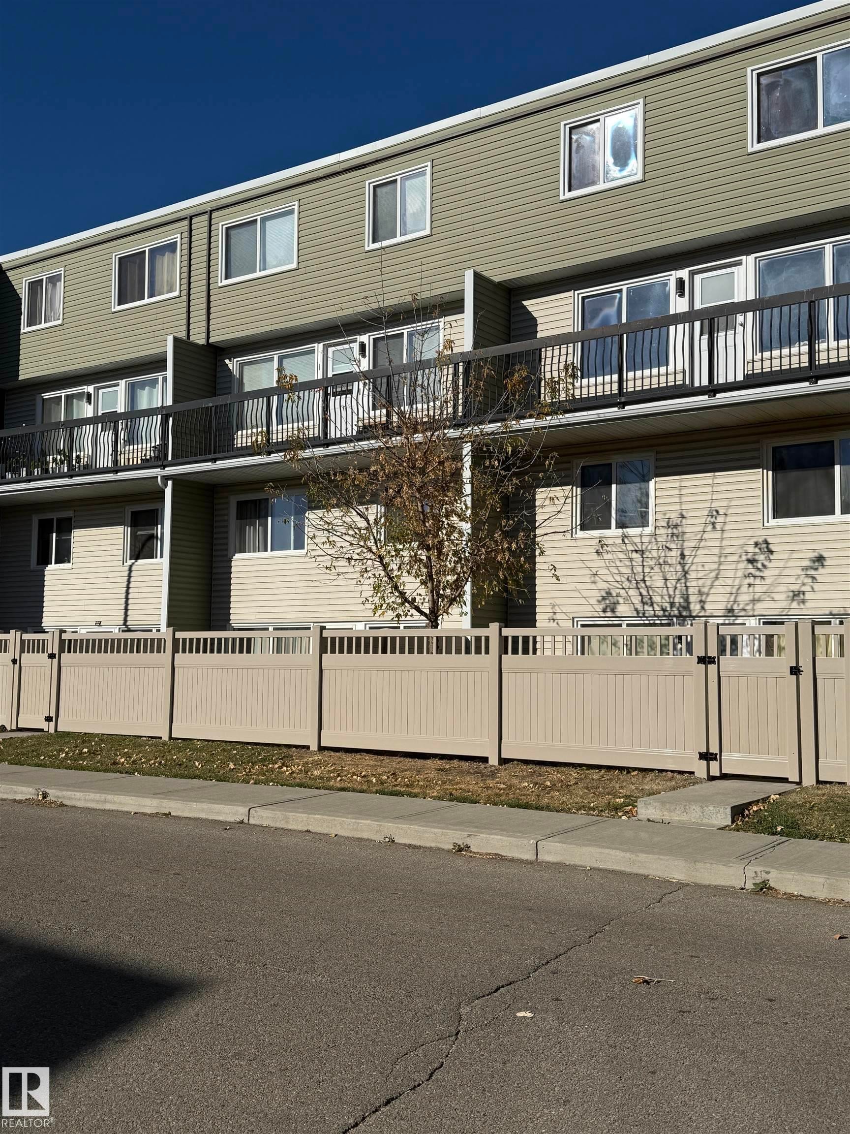 












108 7805 159 Street

,
Edmonton,




AB
T5R 2E1

