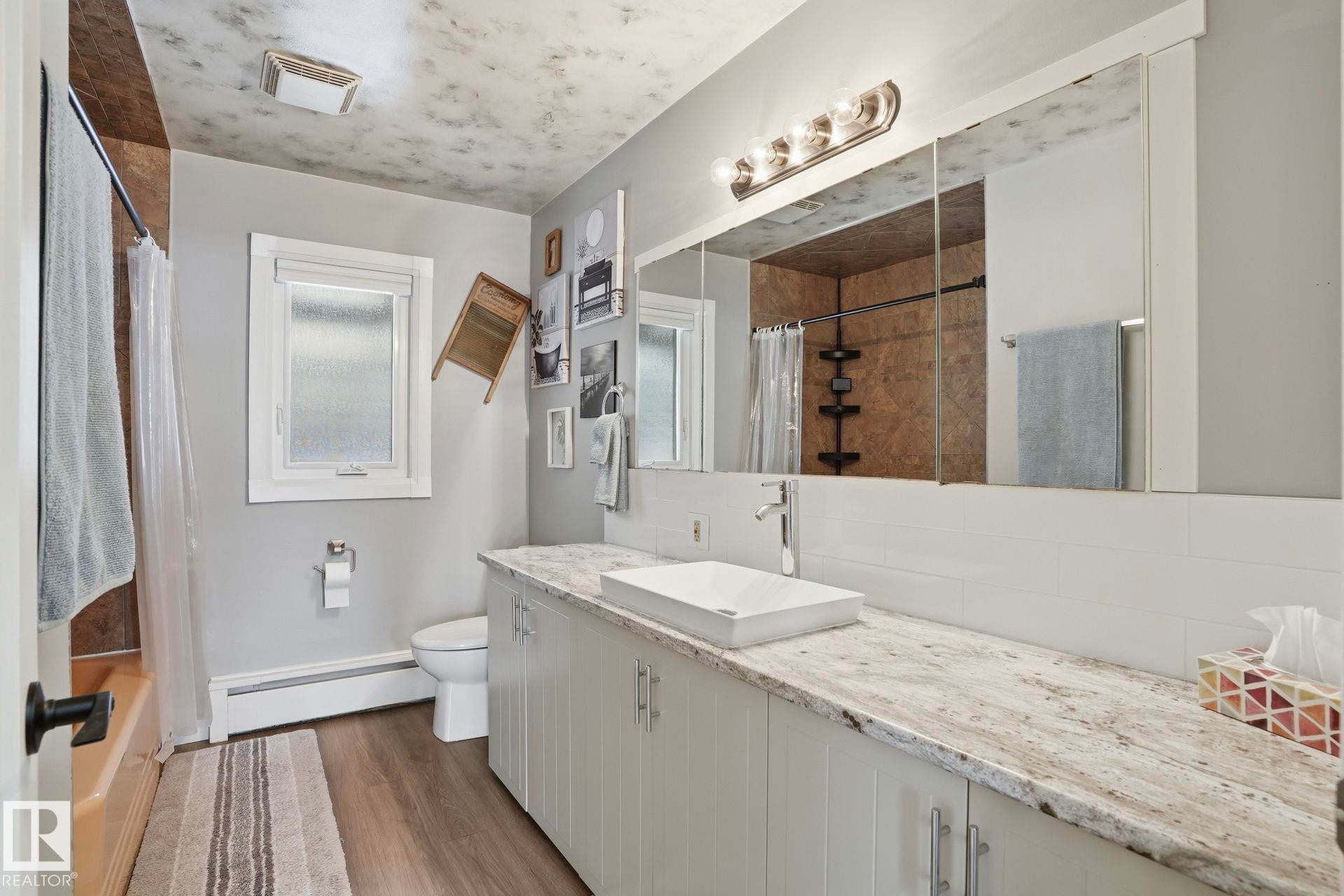 












5403 50 Street

,
Stony Plain,




AB
T7E 1B7

