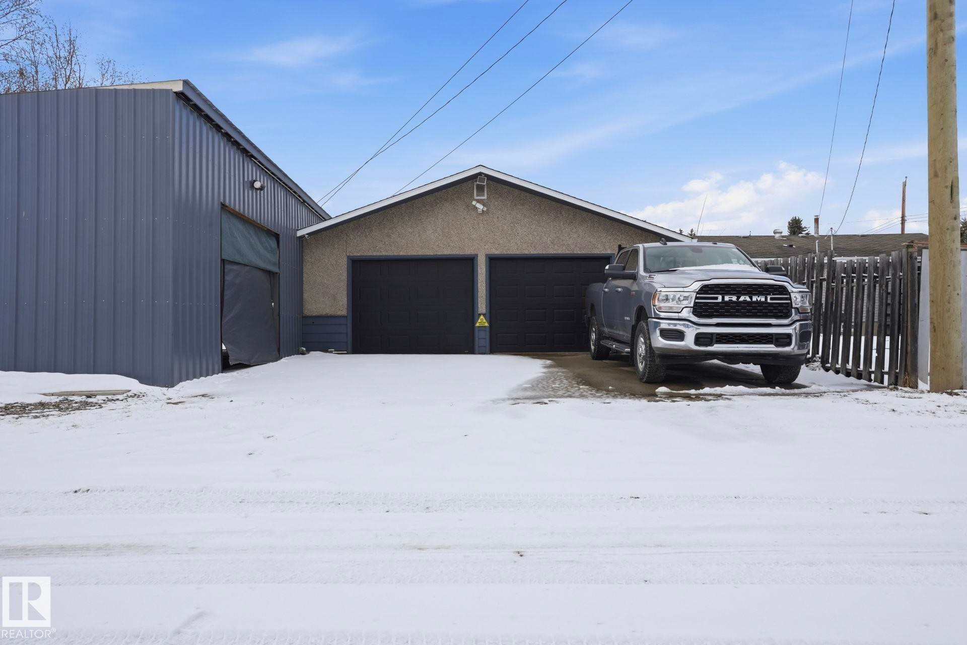 












5403 50 Street

,
Stony Plain,




AB
T7E 1B7

