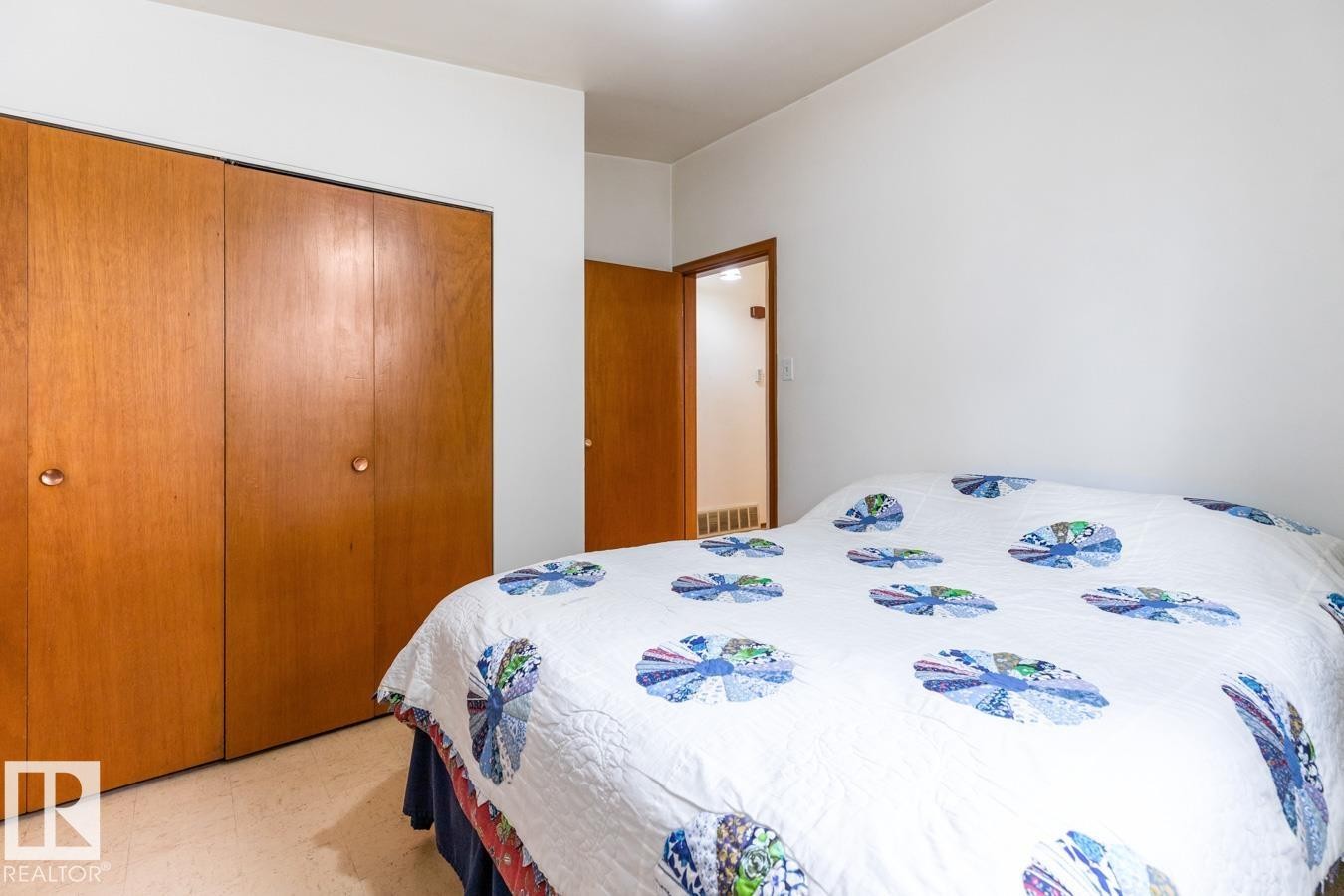 












13437 118 Street

,
Edmonton,




AB
T5E 5L9

