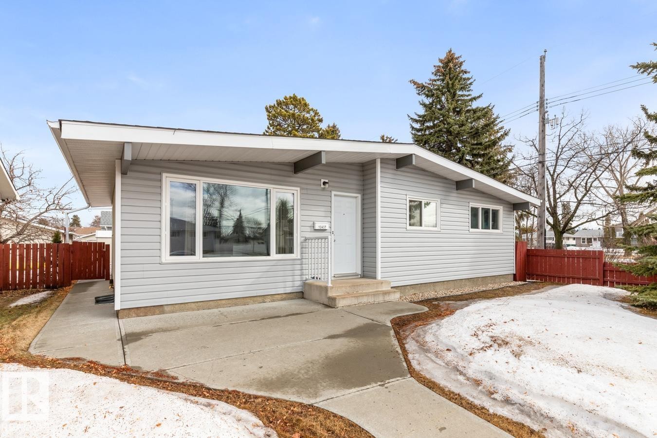 












13437 118 Street

,
Edmonton,




AB
T5E 5L9

