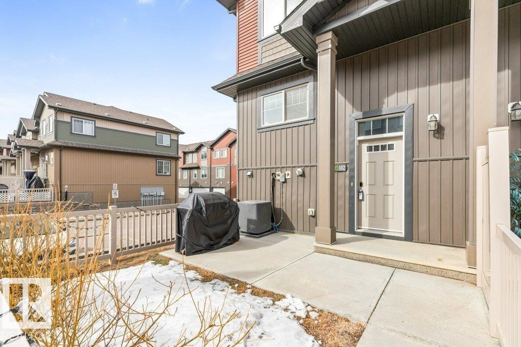 












102 3305 ORCHARDS LINK Link

,
Edmonton,




AB
T6X 2H1

