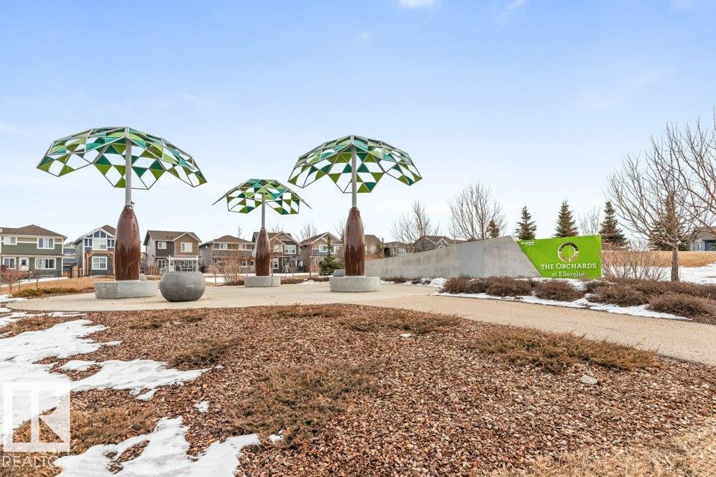 












102 3305 ORCHARDS LINK Link

,
Edmonton,




AB
T6X 2H1

