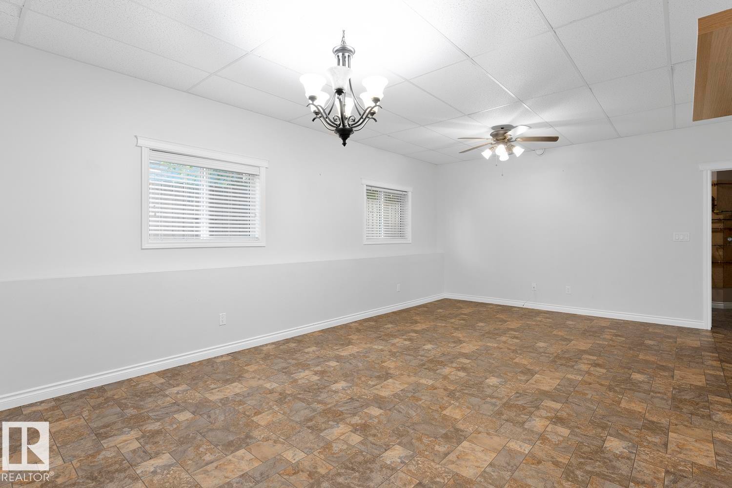 












509 13 Street

,
Cold Lake,




AB
T9M 1B3

