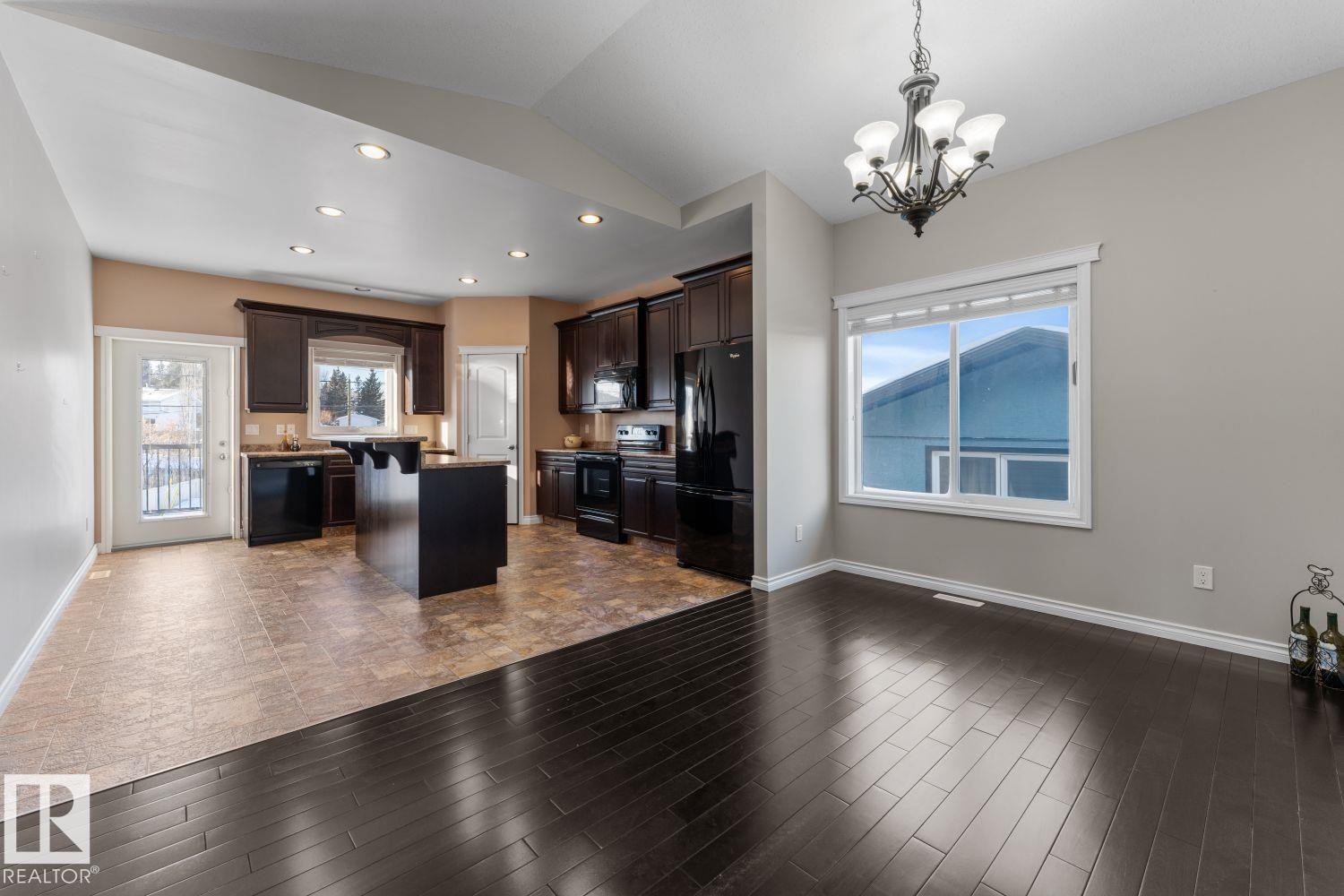 












509 13 Street

,
Cold Lake,




AB
T9M 1B3

