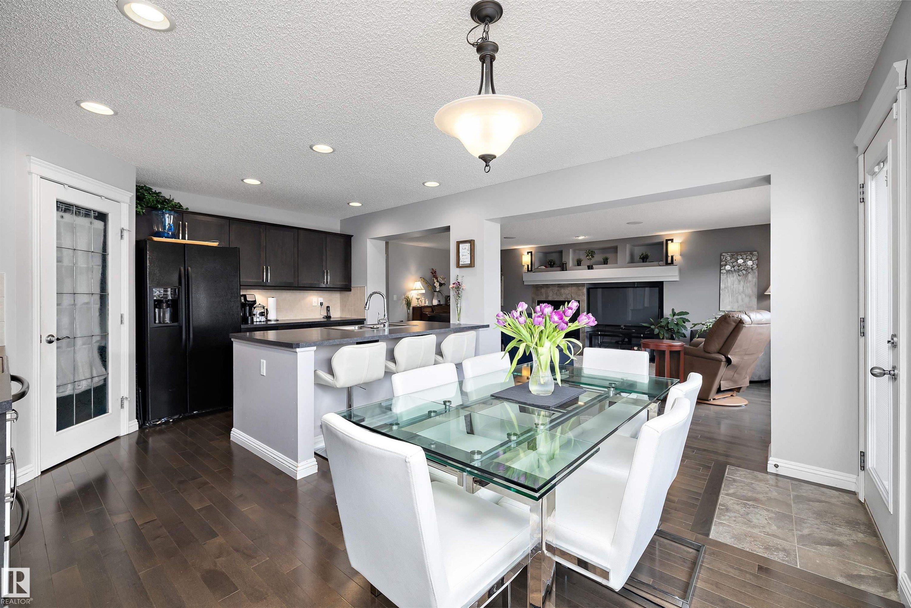 












1310 114B Street

,
Edmonton,




AB
T6W 0G7

