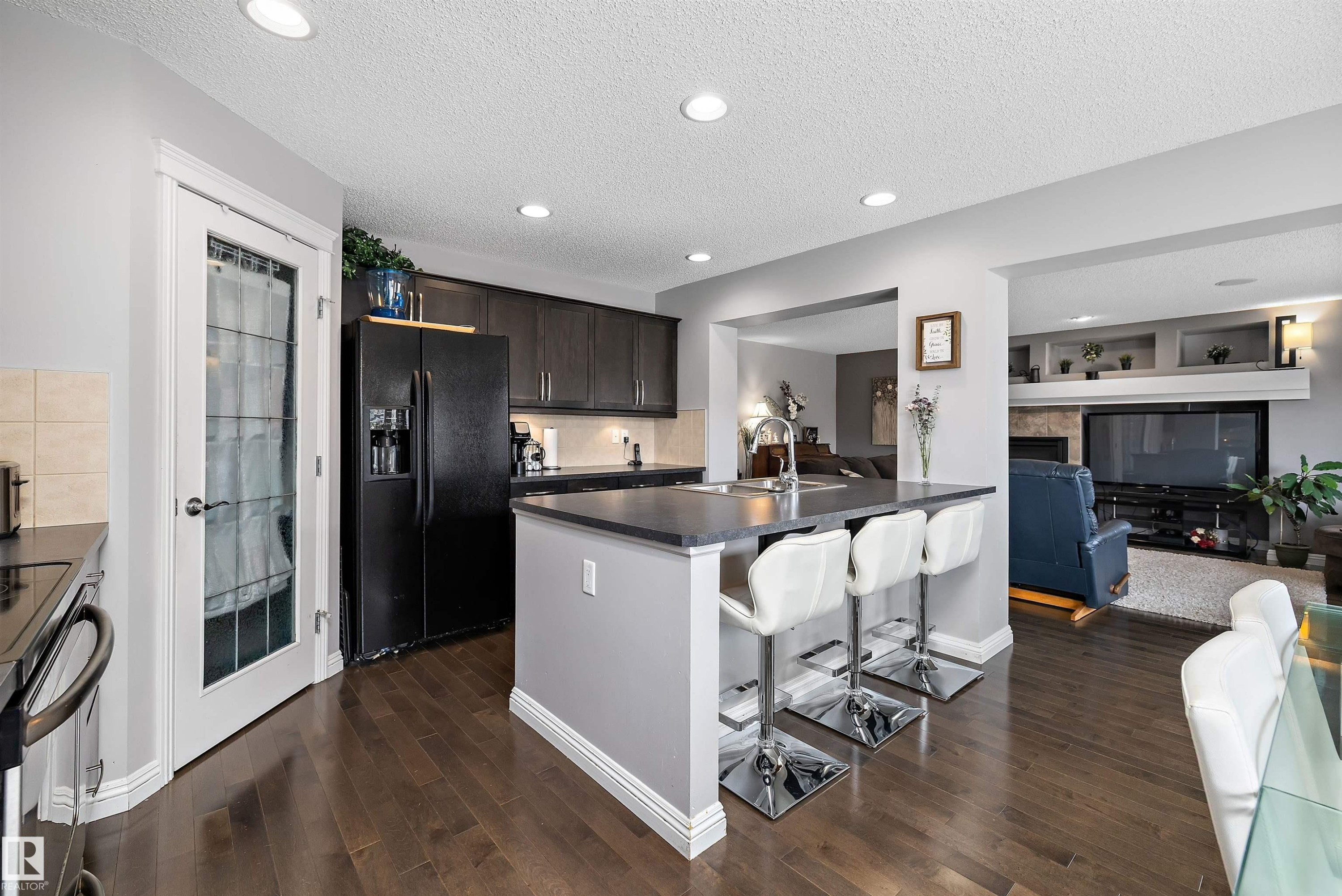 












1310 114B Street

,
Edmonton,




AB
T6W 0G7

