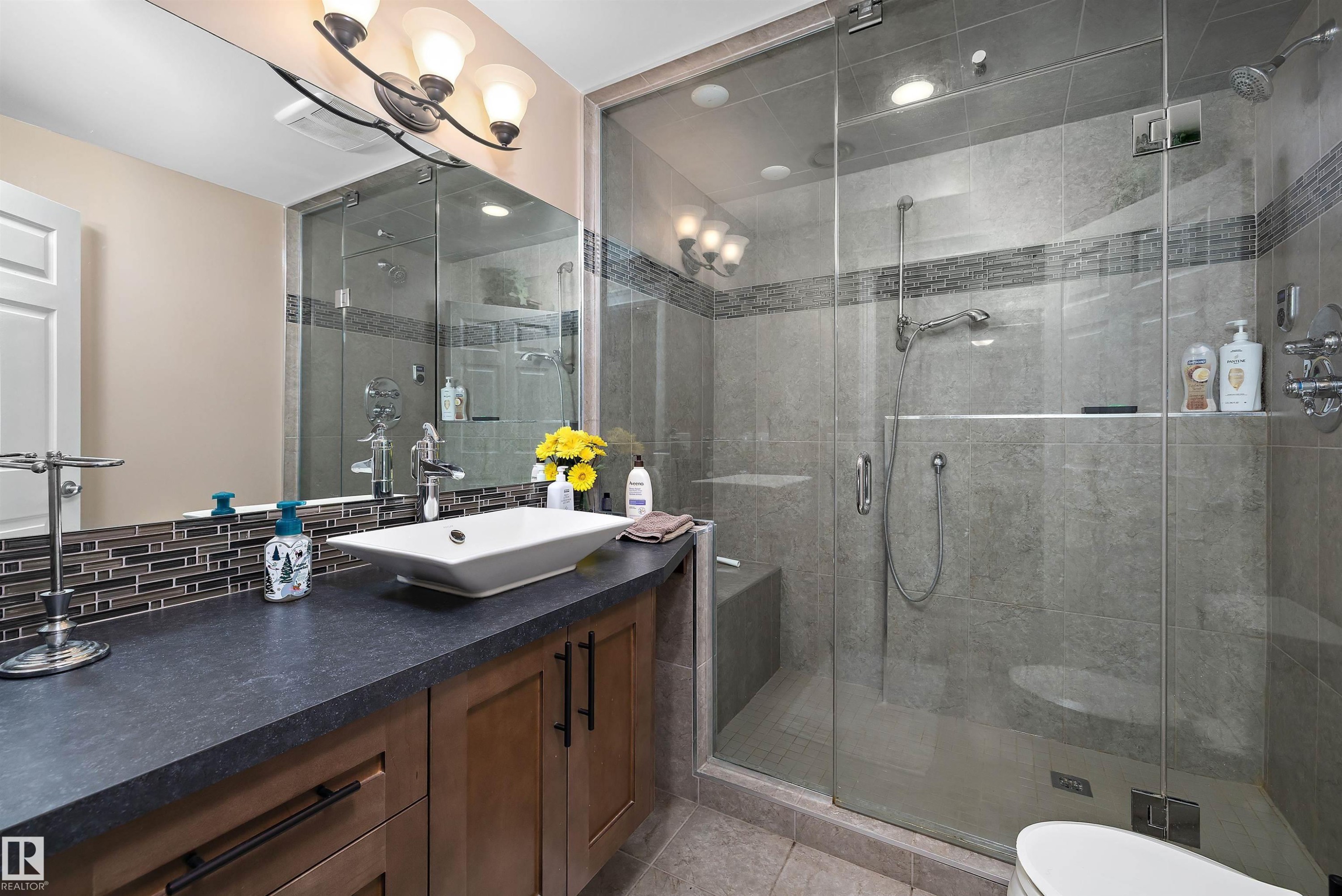 












1310 114B Street

,
Edmonton,




AB
T6W 0G7

