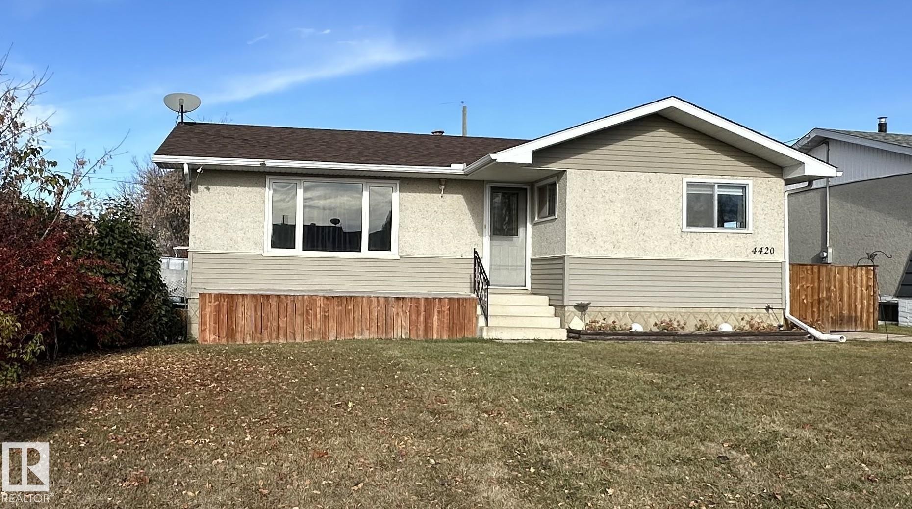 












4420 56 Avenue

,
Barrhead,




AB
T7N 1K6

