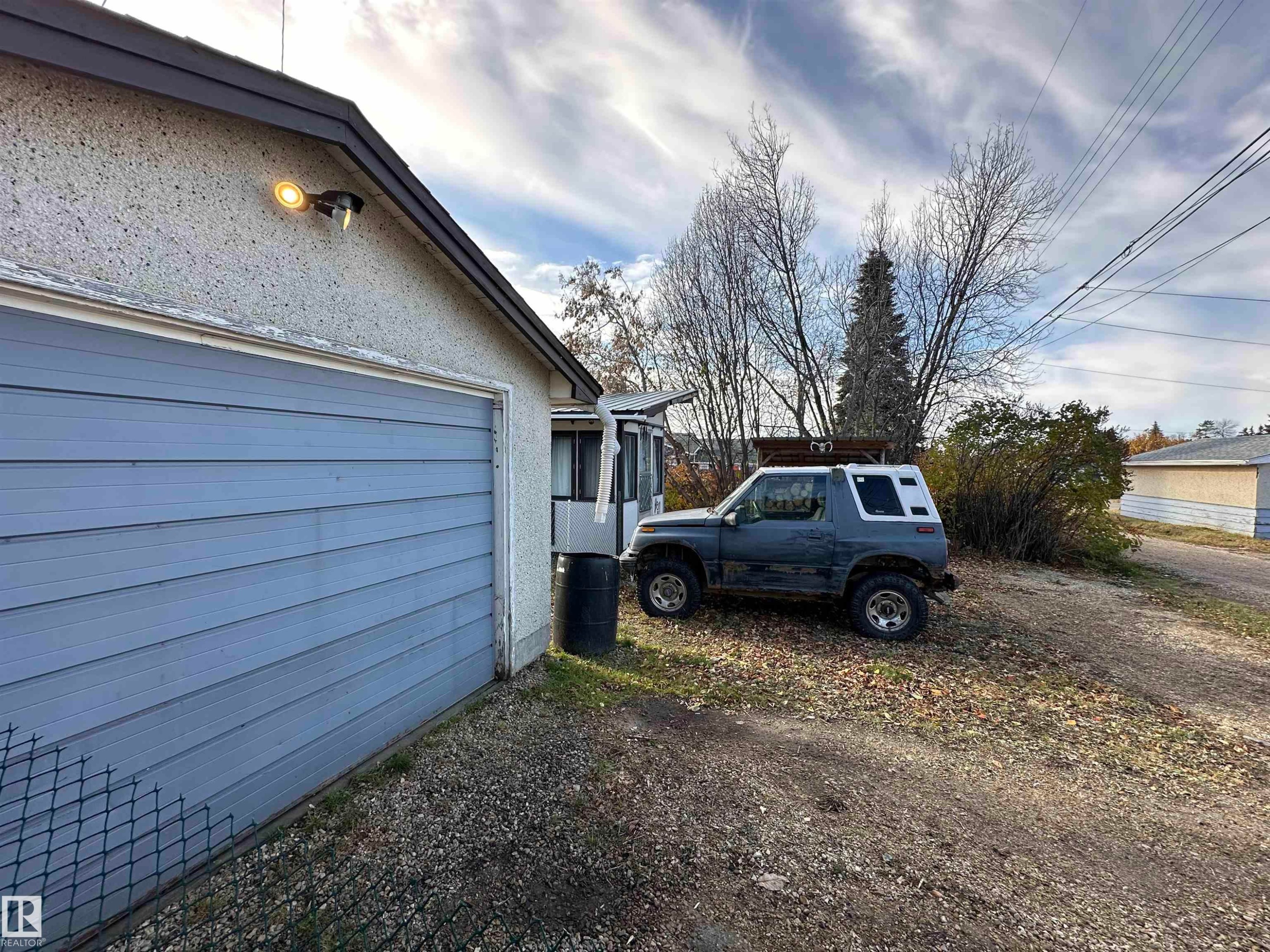 












4420 56 Avenue

,
Barrhead,




AB
T7N 1K6

