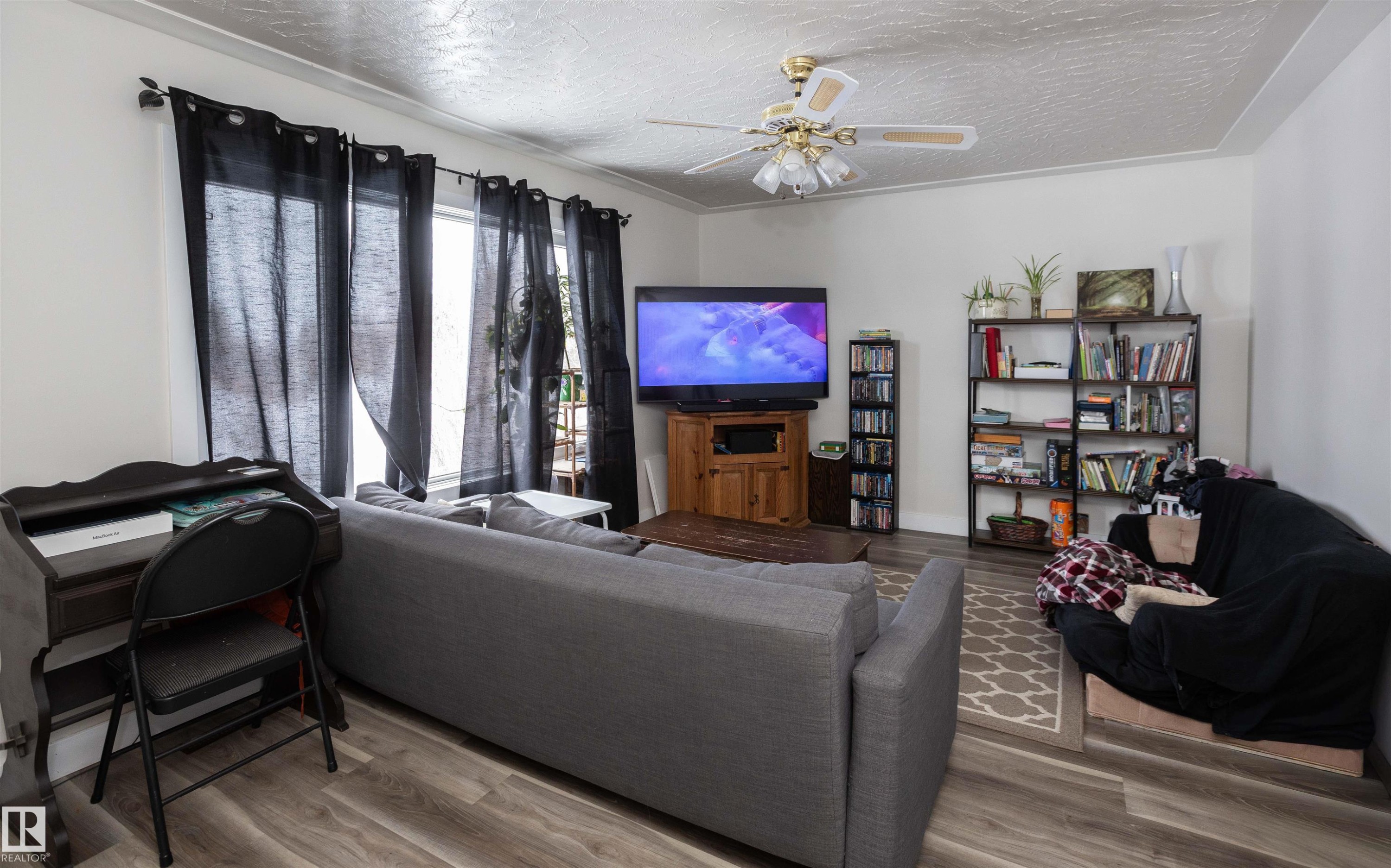












4420 56 Avenue

,
Barrhead,




AB
T7N 1K6

