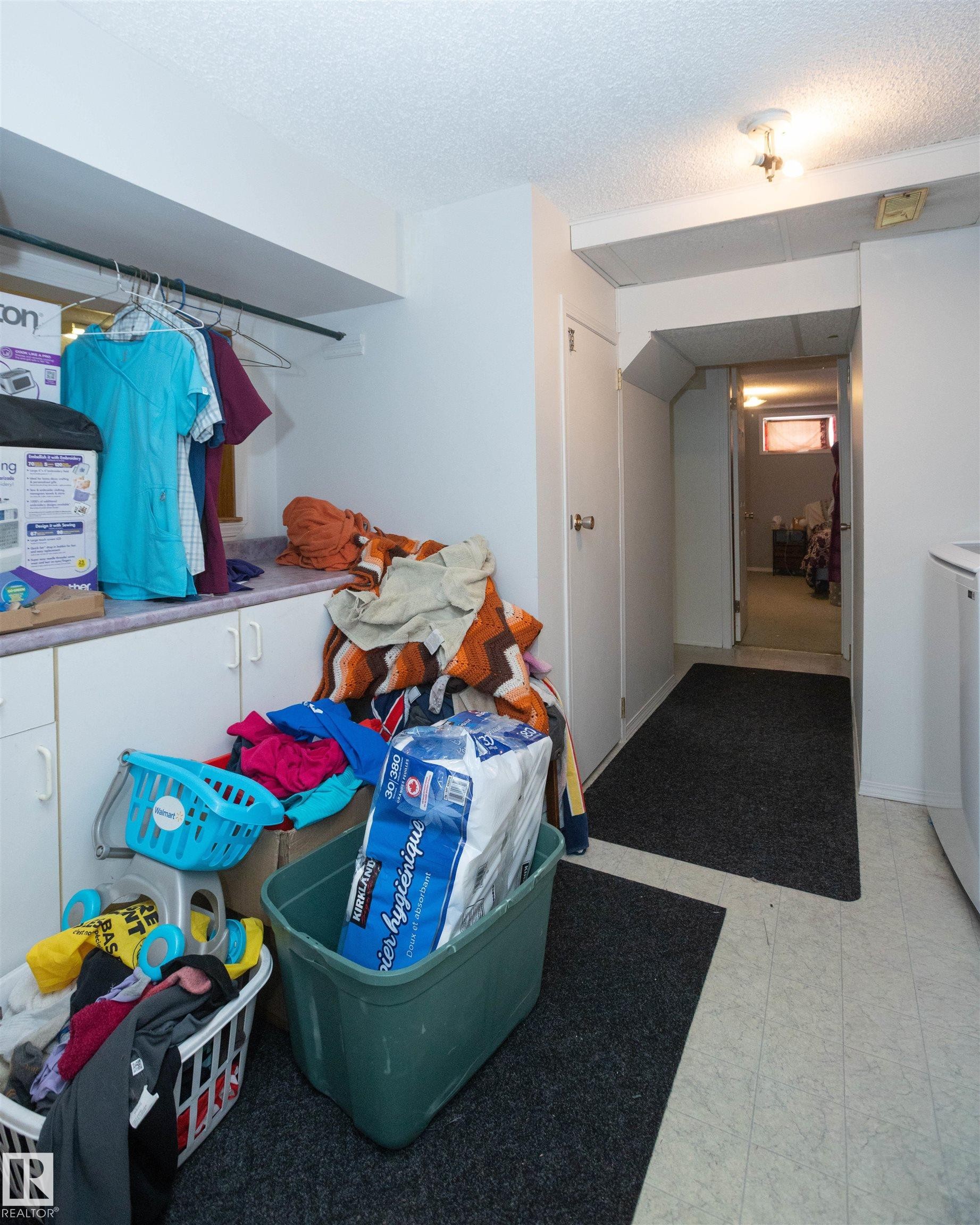 












4420 56 Avenue

,
Barrhead,




AB
T7N 1K6

