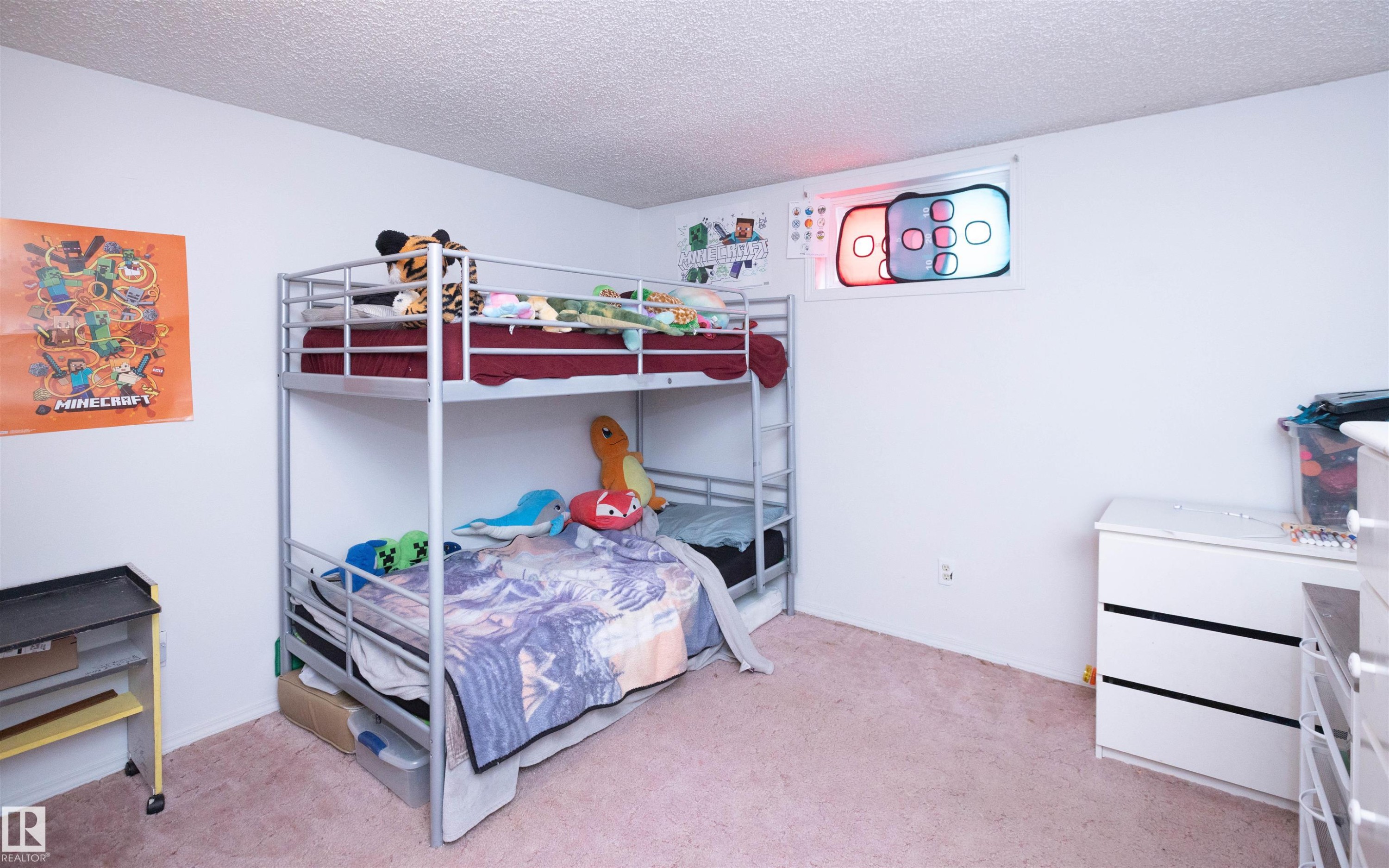 












4420 56 Avenue

,
Barrhead,




AB
T7N 1K6


