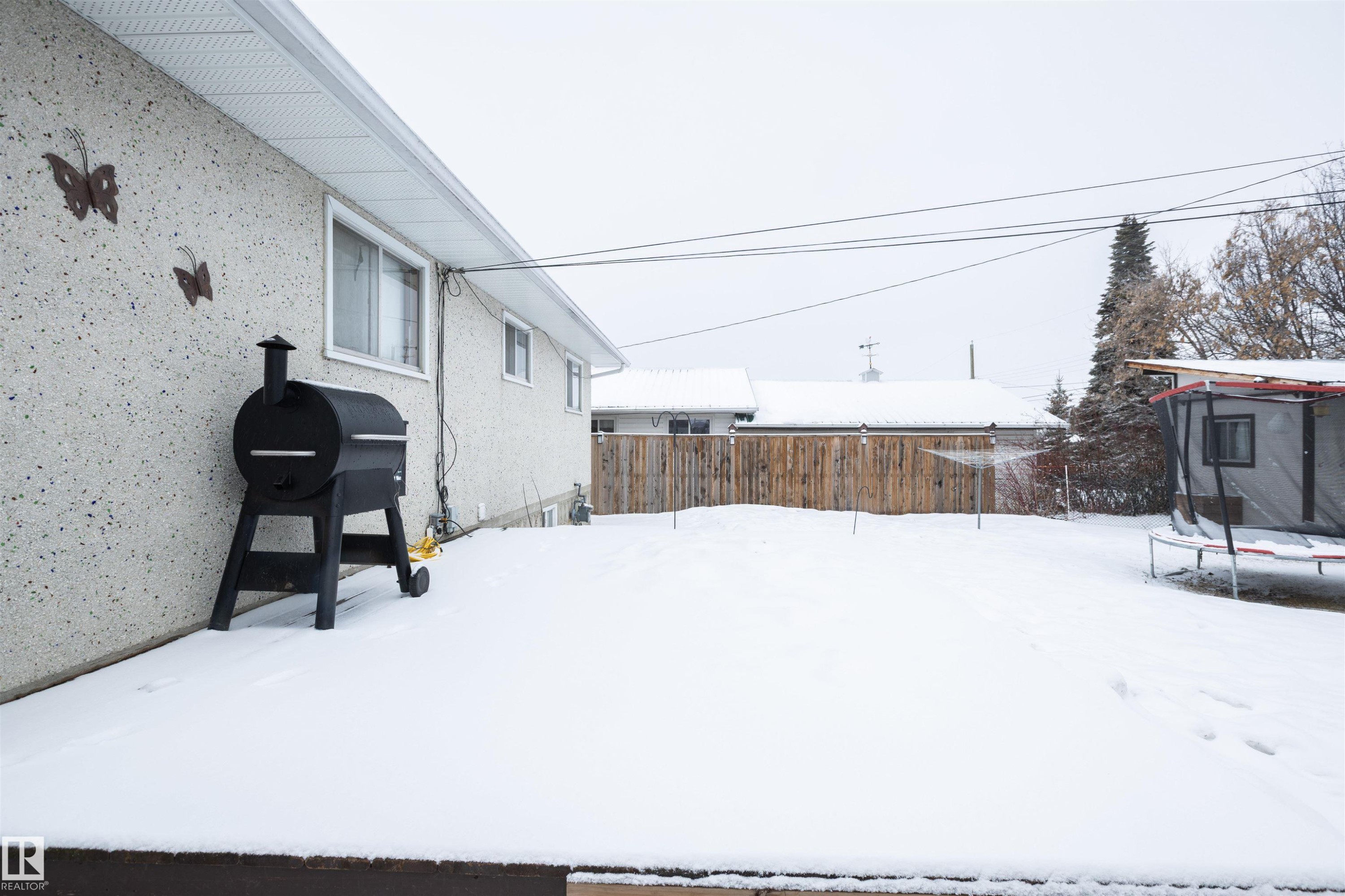 












4420 56 Avenue

,
Barrhead,




AB
T7N 1K6

