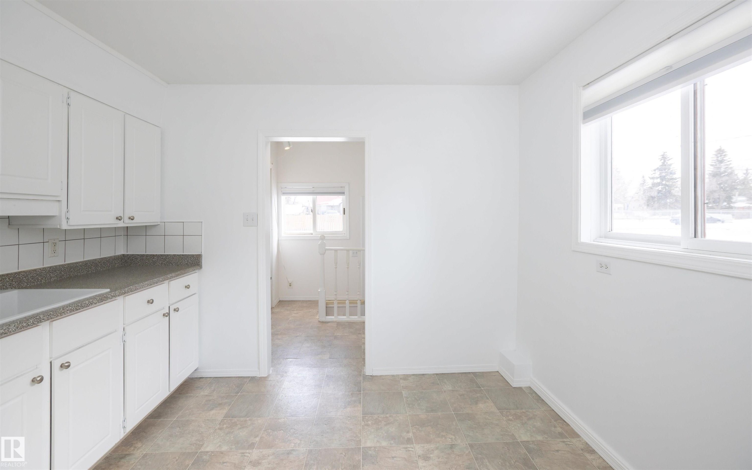 












9723 107 Street

,
Westlock,




AB
T7P 2K8

