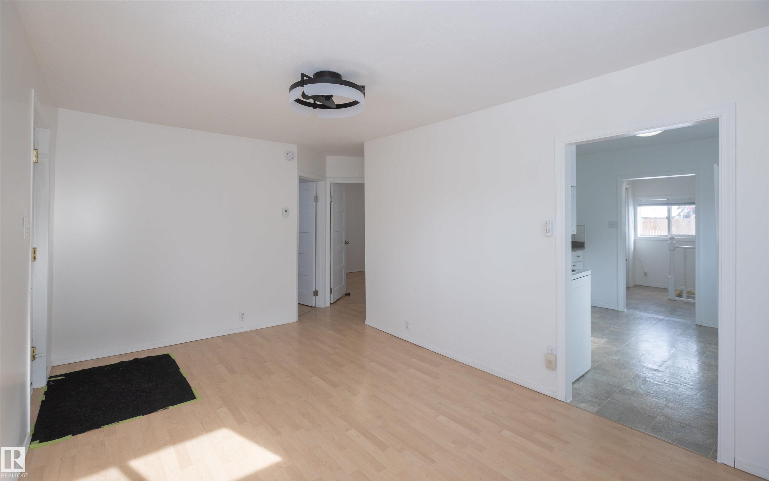 












9723 107 Street

,
Westlock,




AB
T7P 2K8

