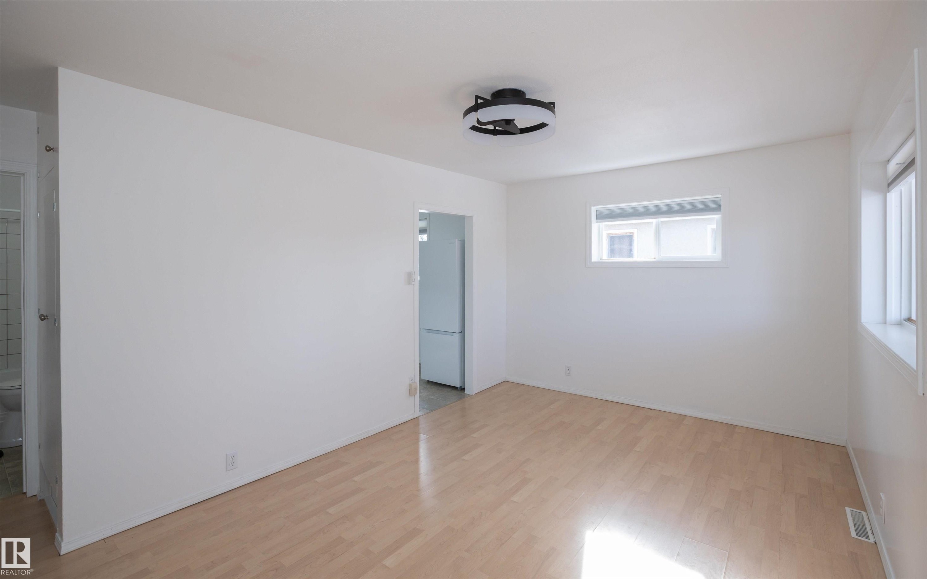 












9723 107 Street

,
Westlock,




AB
T7P 2K8

