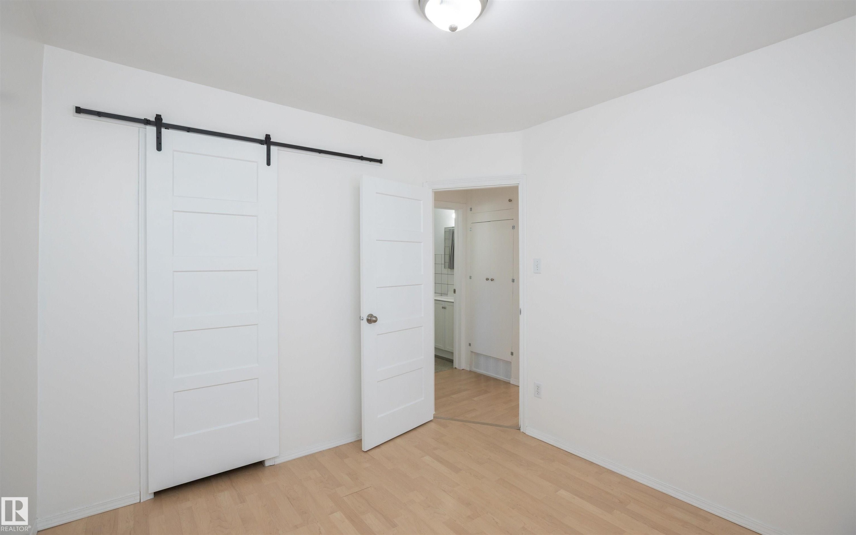 












9723 107 Street

,
Westlock,




AB
T7P 2K8

