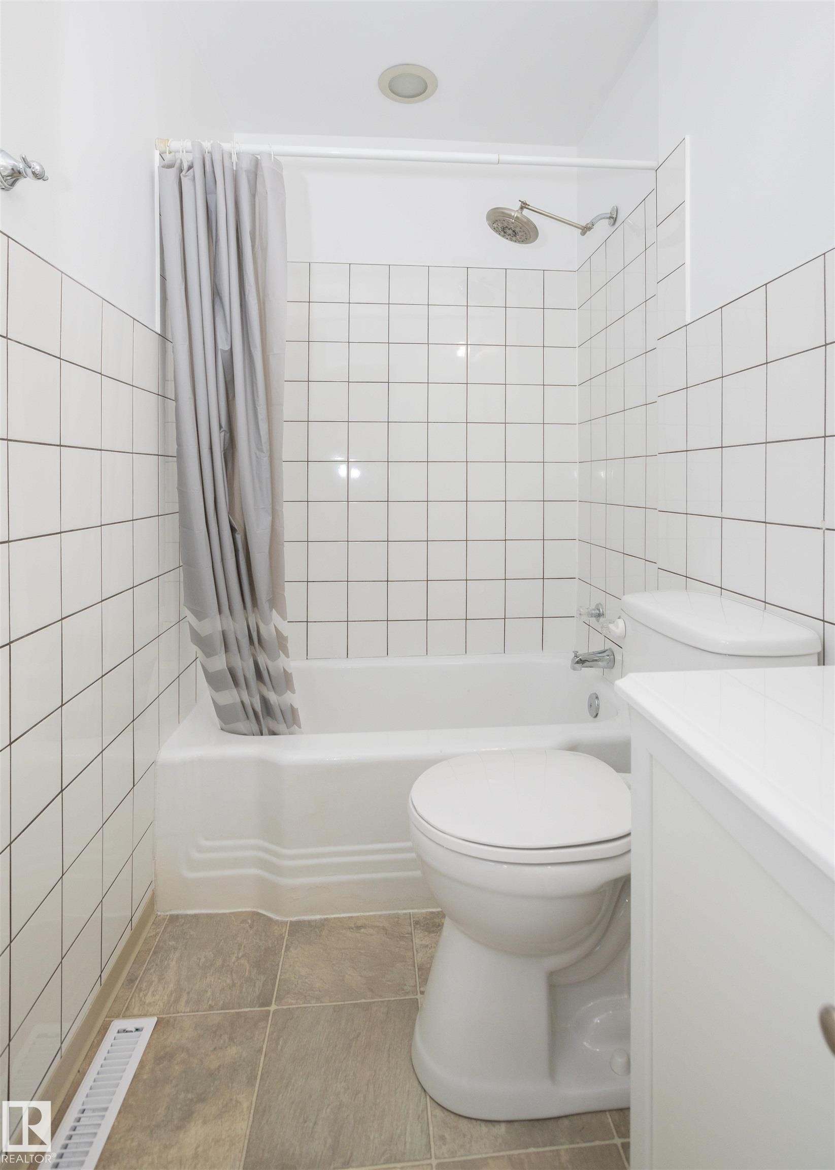 












9723 107 Street

,
Westlock,




AB
T7P 2K8

