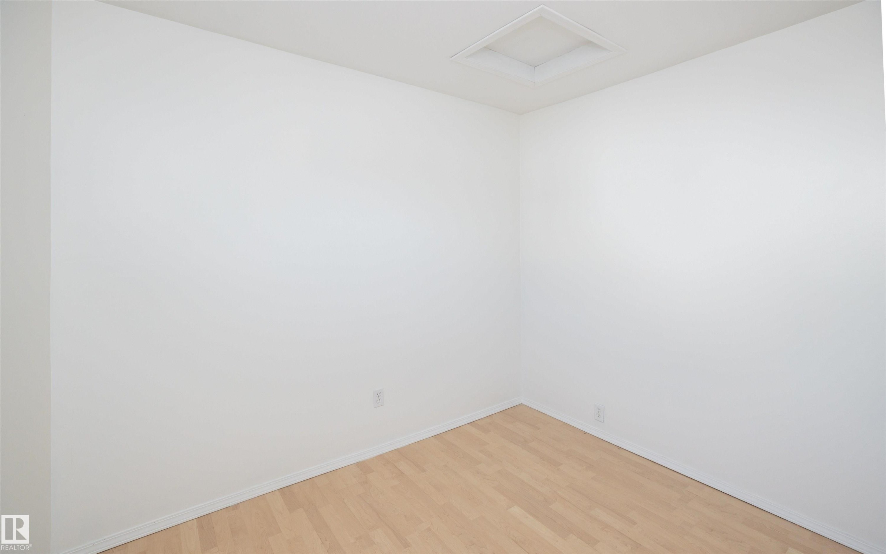 












9723 107 Street

,
Westlock,




AB
T7P 2K8

