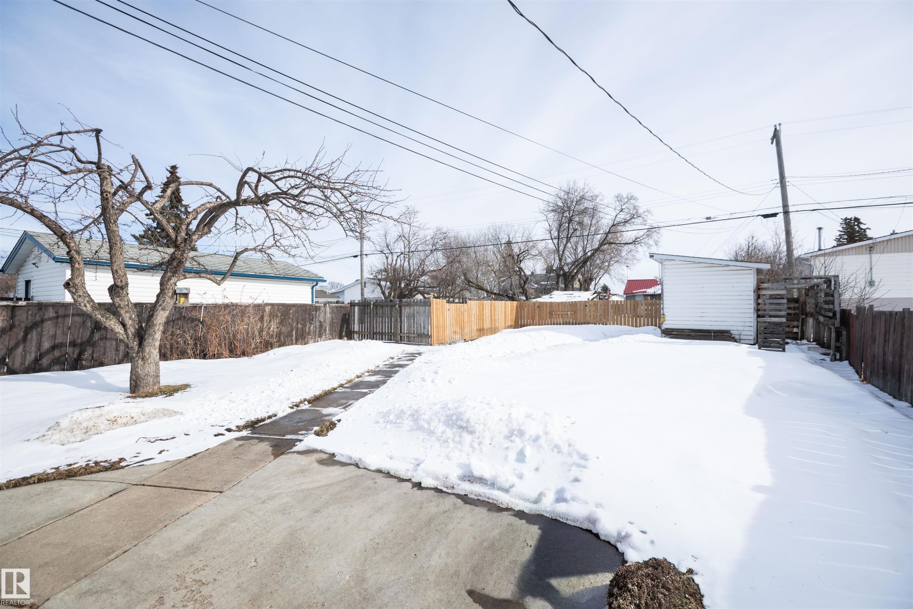 












9723 107 Street

,
Westlock,




AB
T7P 2K8

