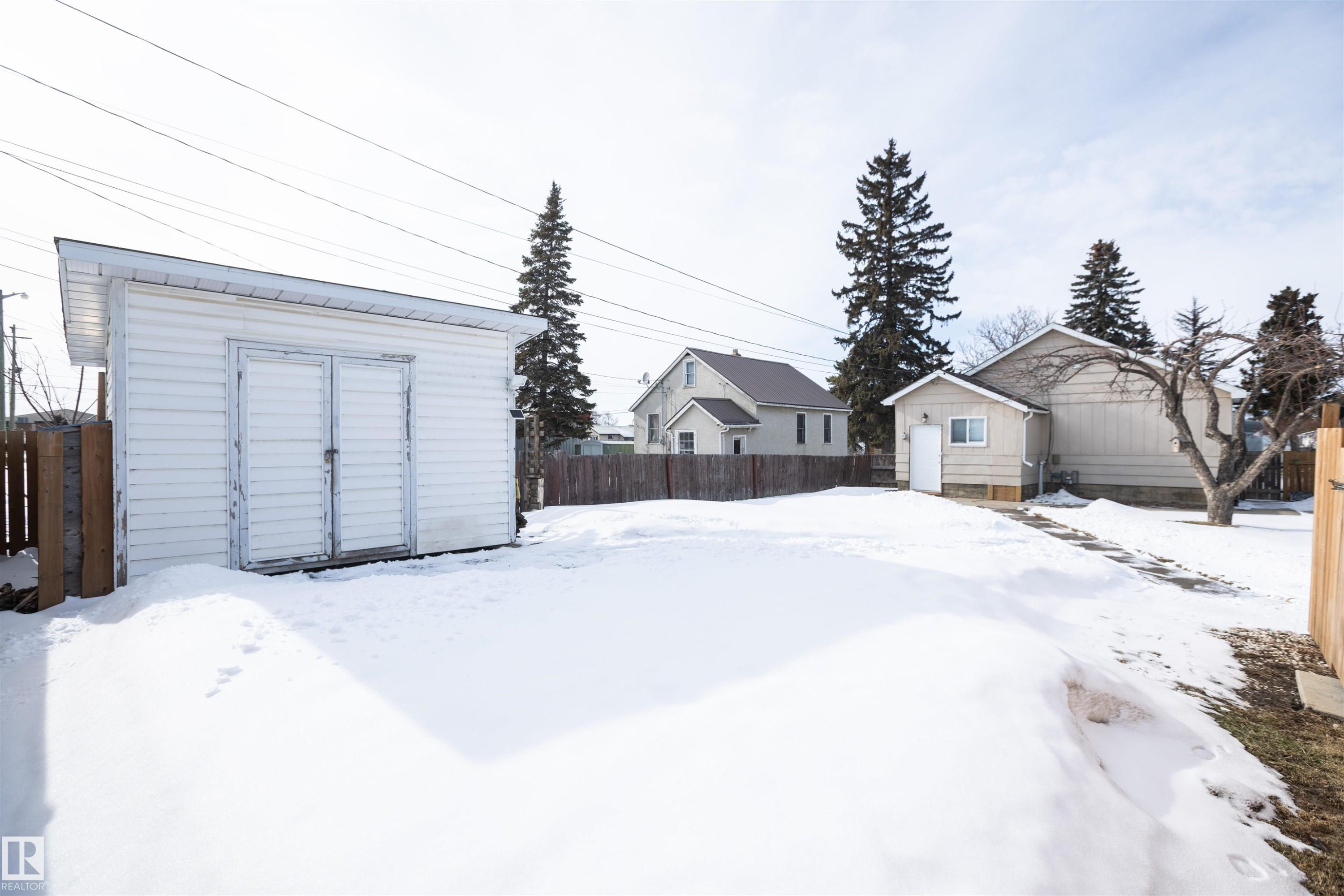 












9723 107 Street

,
Westlock,




AB
T7P 2K8

