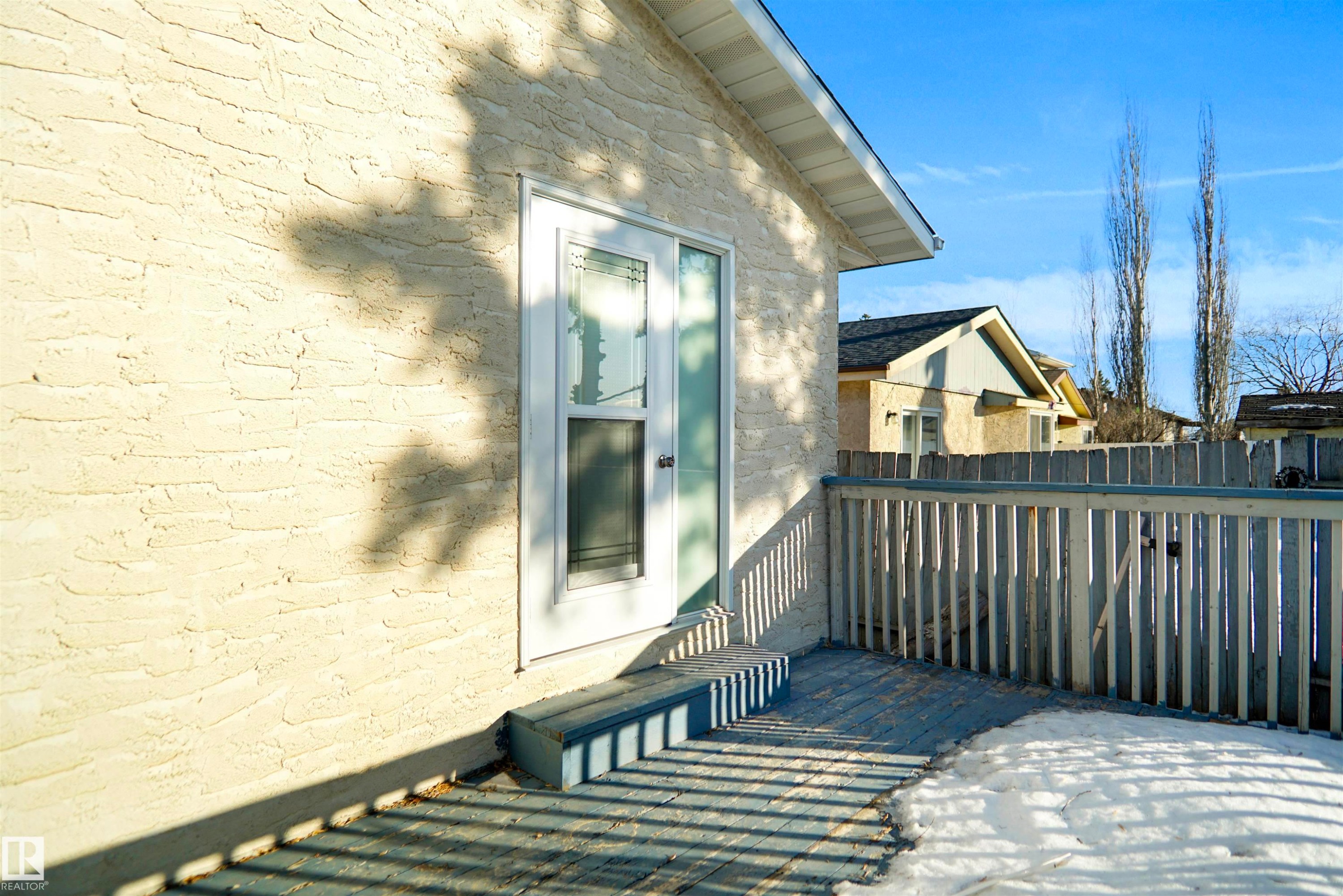 












3312 44A Street

,
Edmonton,




AB
T6L 4W9

