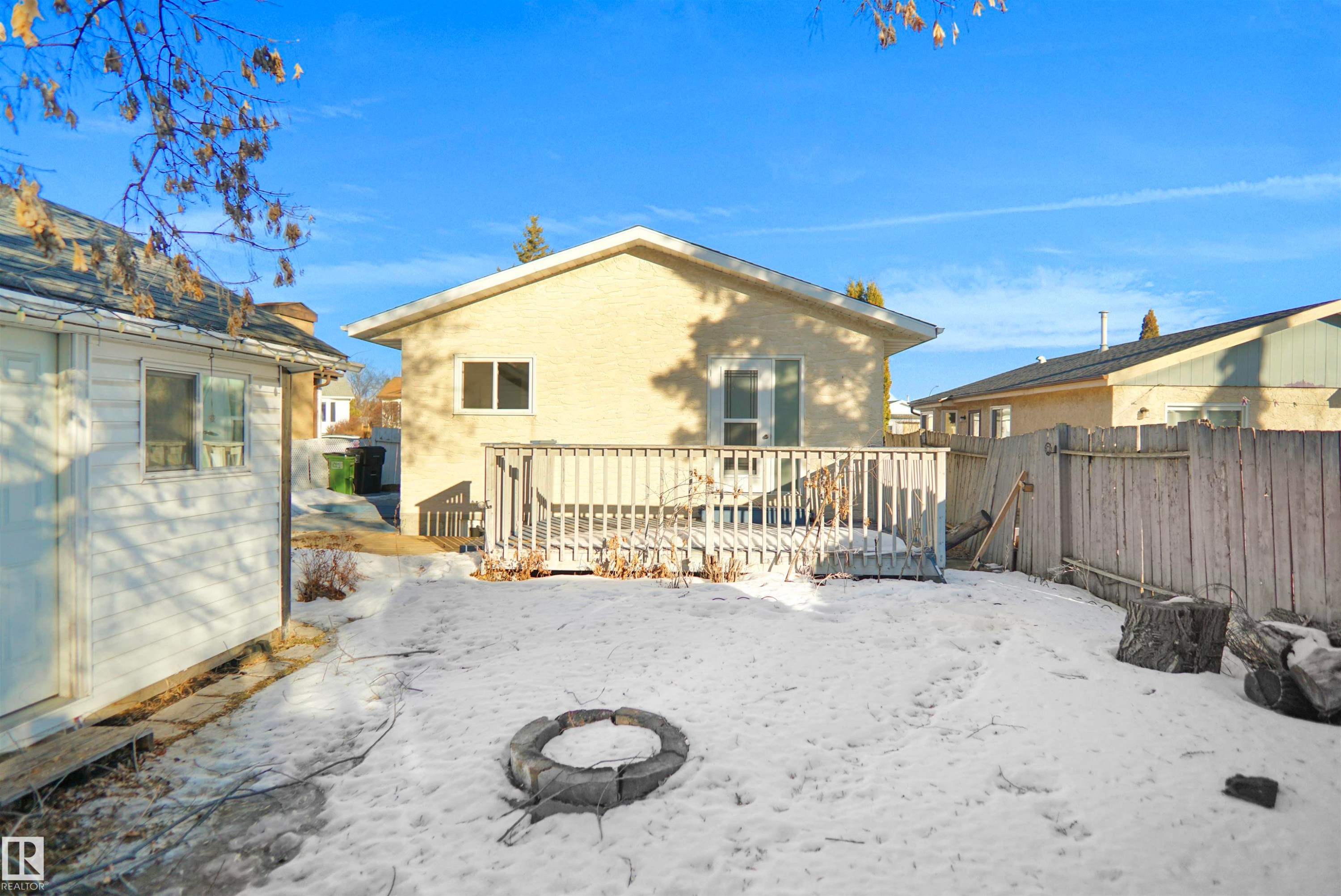 












3312 44A Street

,
Edmonton,




AB
T6L 4W9

