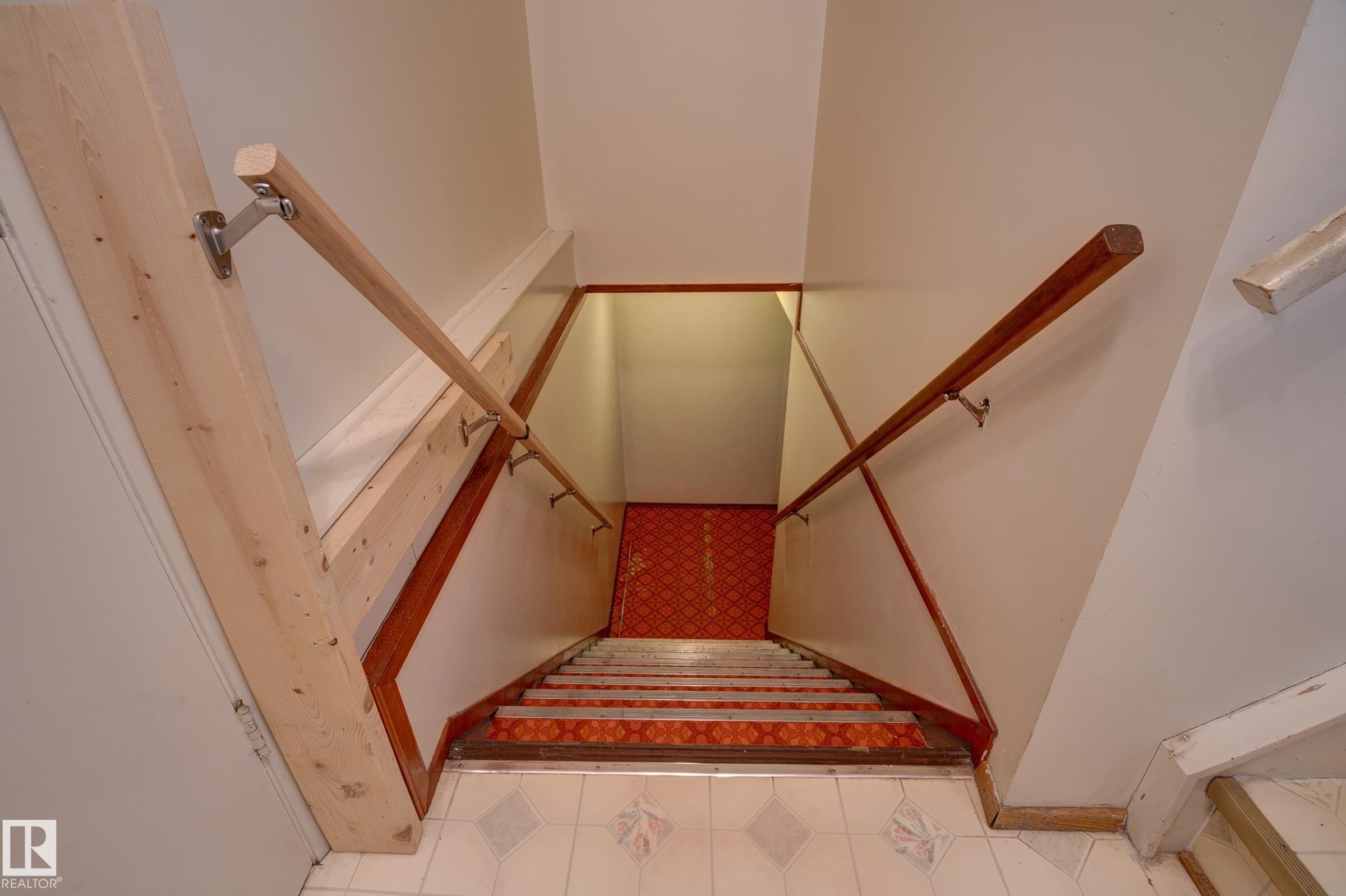 












7807 144 Avenue NW

,
Edmonton,




AB
T5C 2R9

