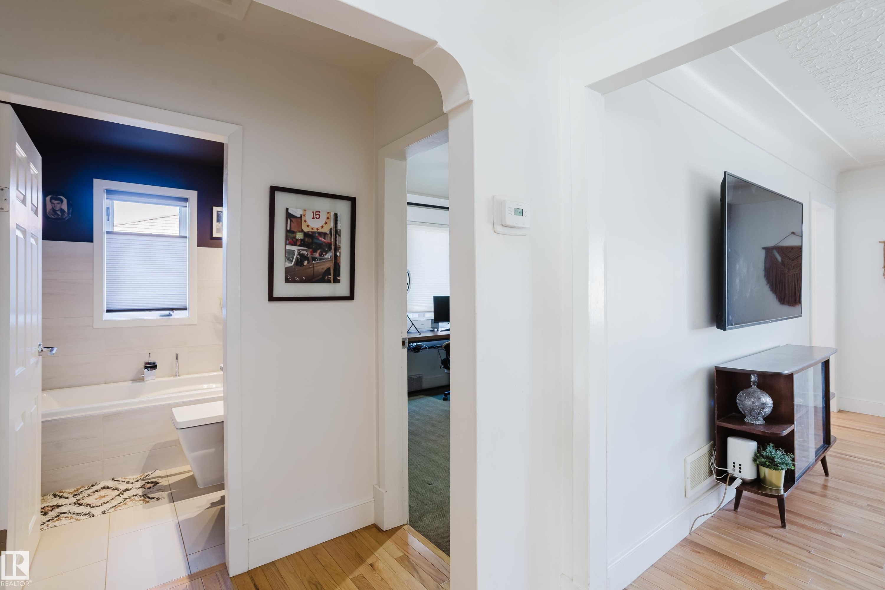 












10643 66 Avenue

,
Edmonton,




AB
T6H 1X5

