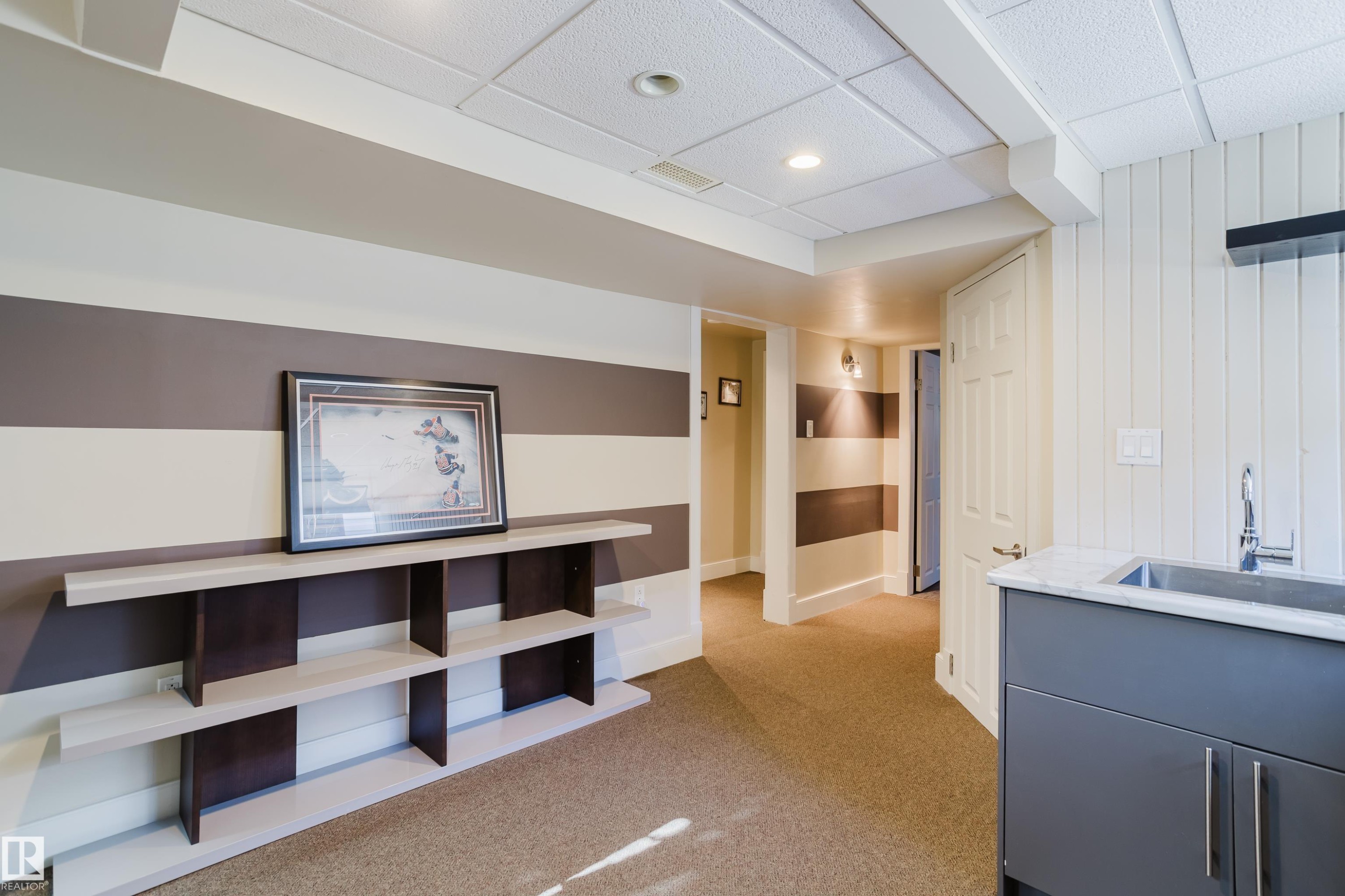 












10643 66 Avenue

,
Edmonton,




AB
T6H 1X5

