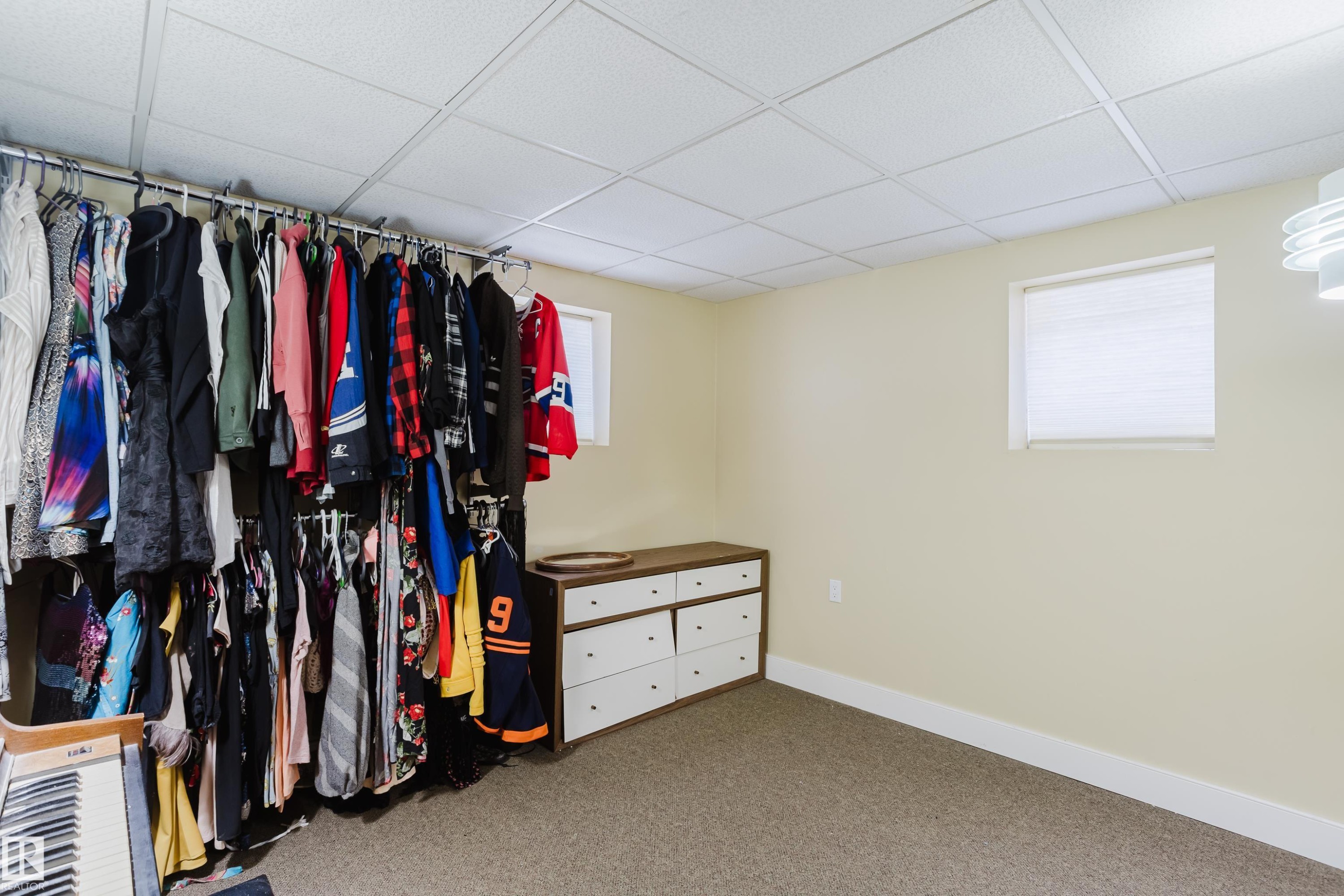 












10643 66 Avenue

,
Edmonton,




AB
T6H 1X5

