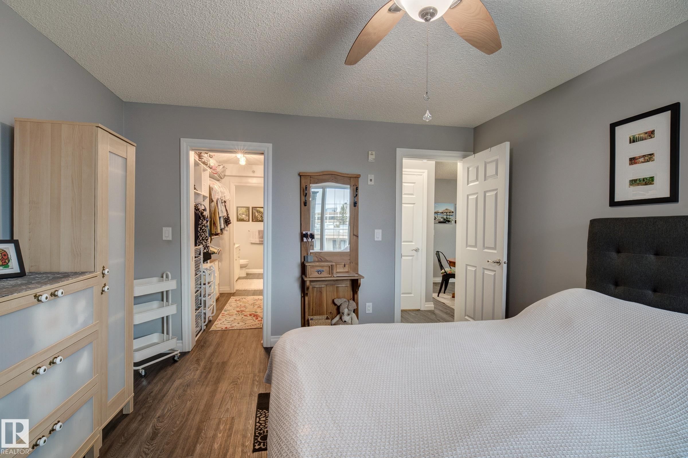 












406 12110 106 Avenue

,
Edmonton,




AB
T5N 4R9

