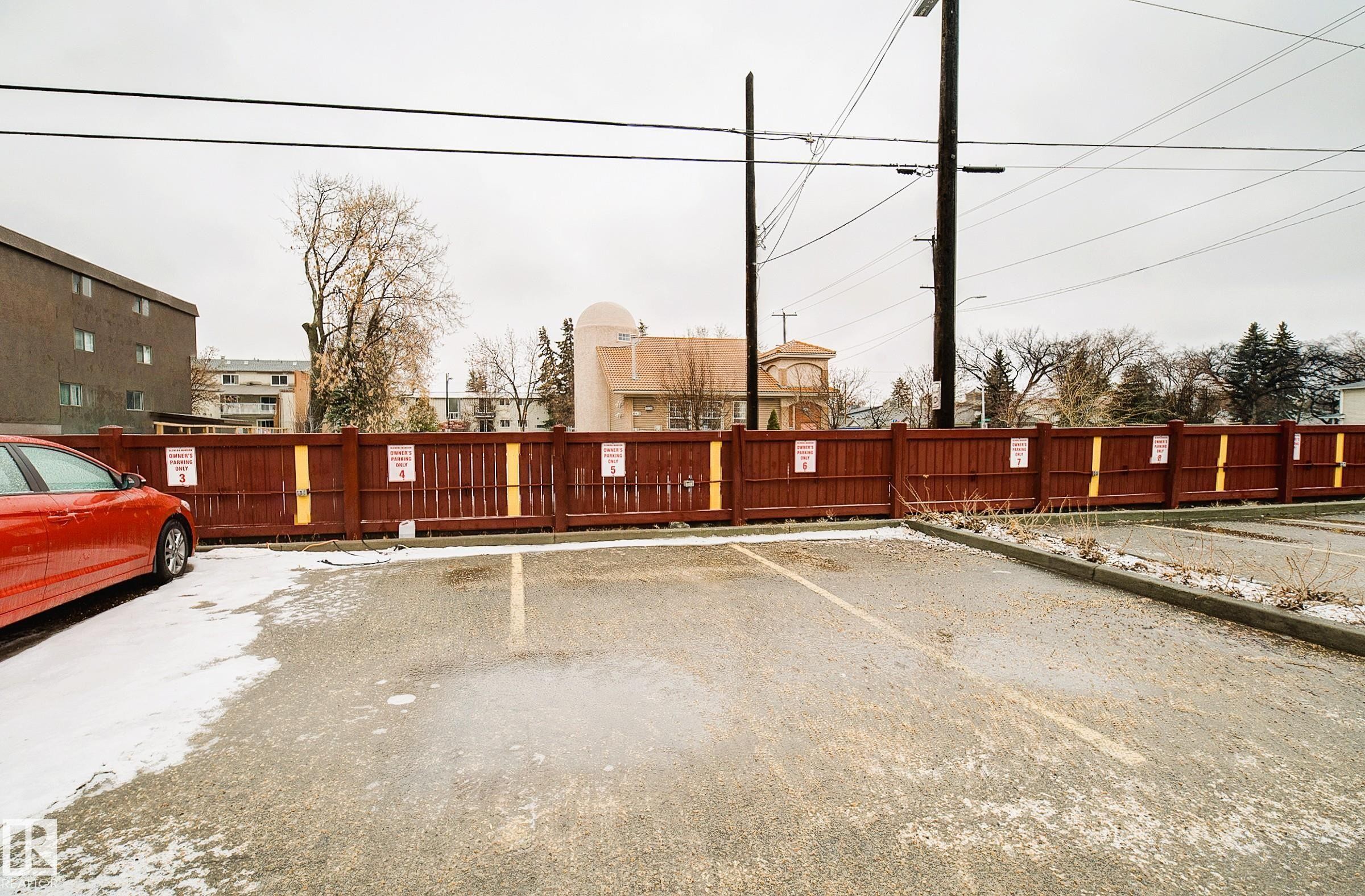 












406 12110 106 Avenue

,
Edmonton,




AB
T5N 4R9

