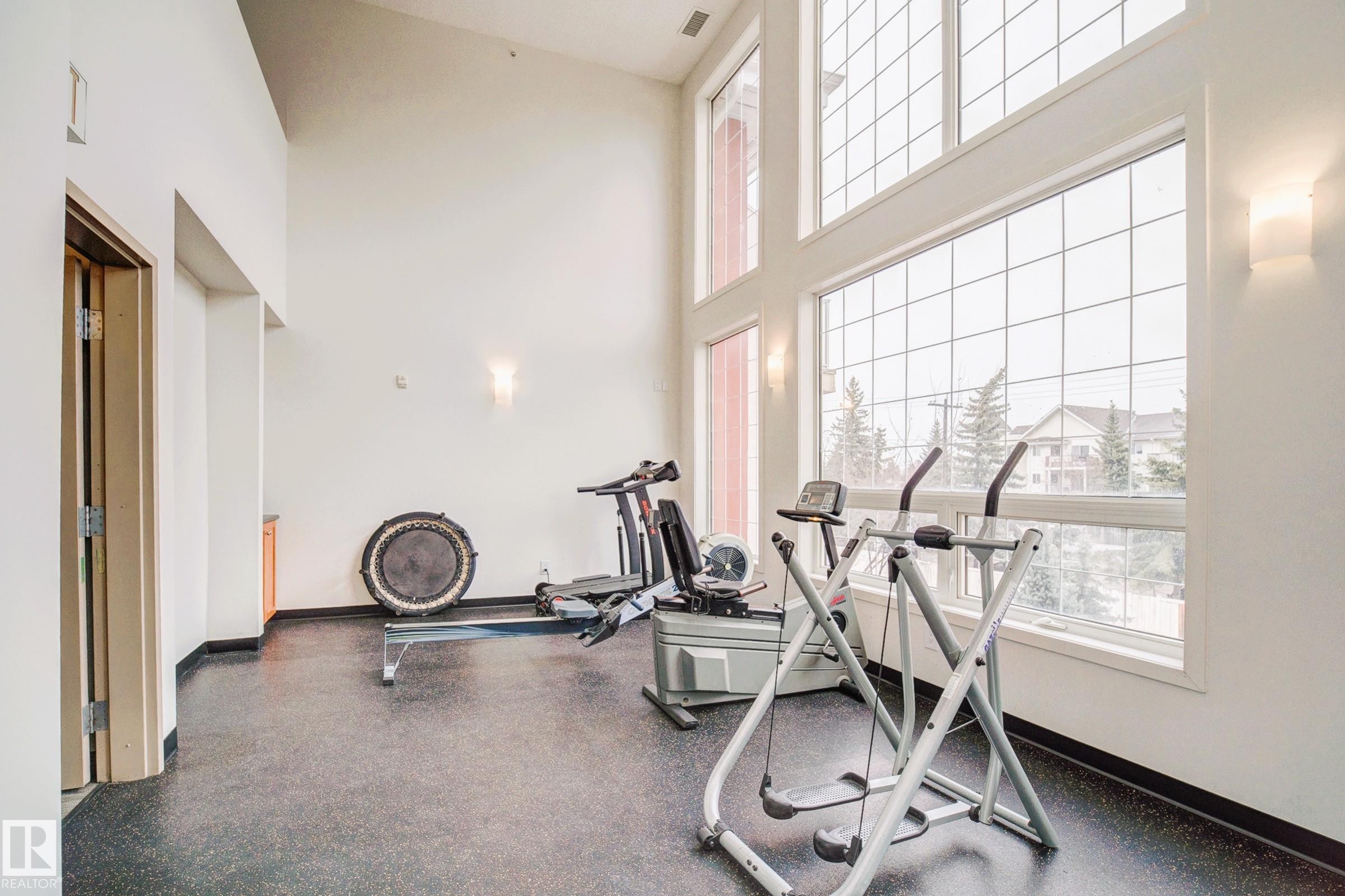 












406 12110 106 Avenue

,
Edmonton,




AB
T5N 4R9

