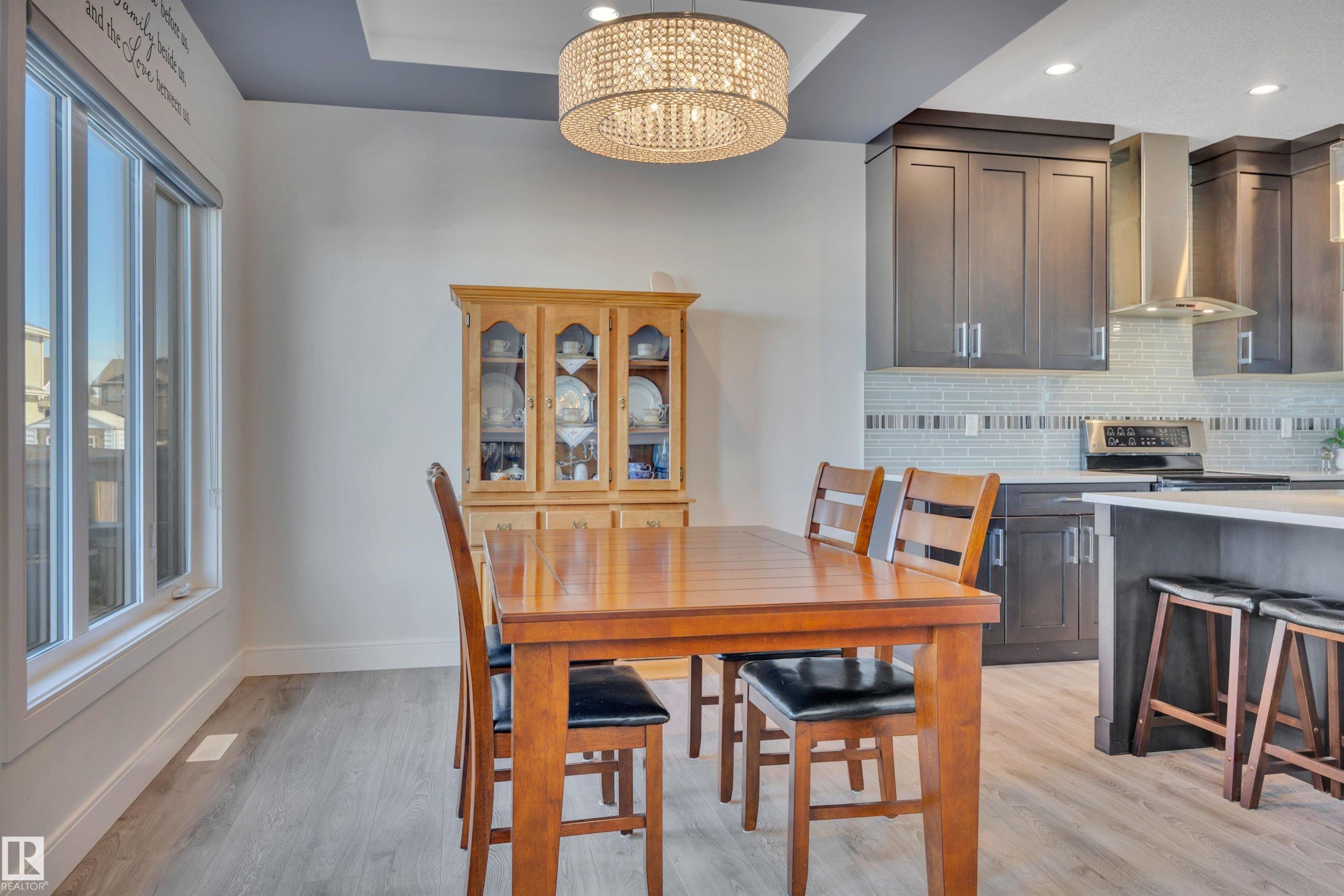 












36 Sandalwood Place

,
Leduc,




AB
T9E 1C3

