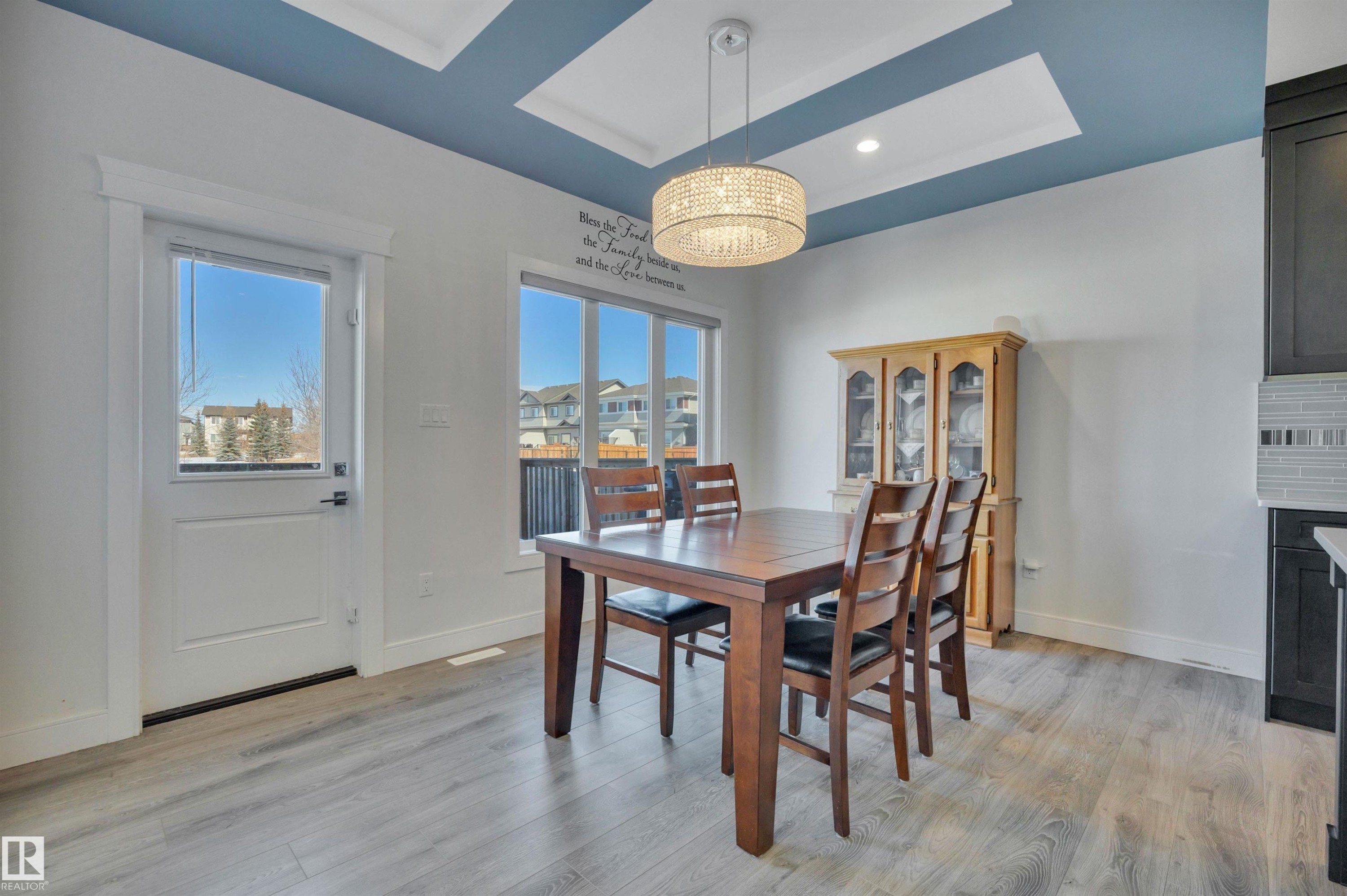 












36 Sandalwood Place

,
Leduc,




AB
T9E 1C3

