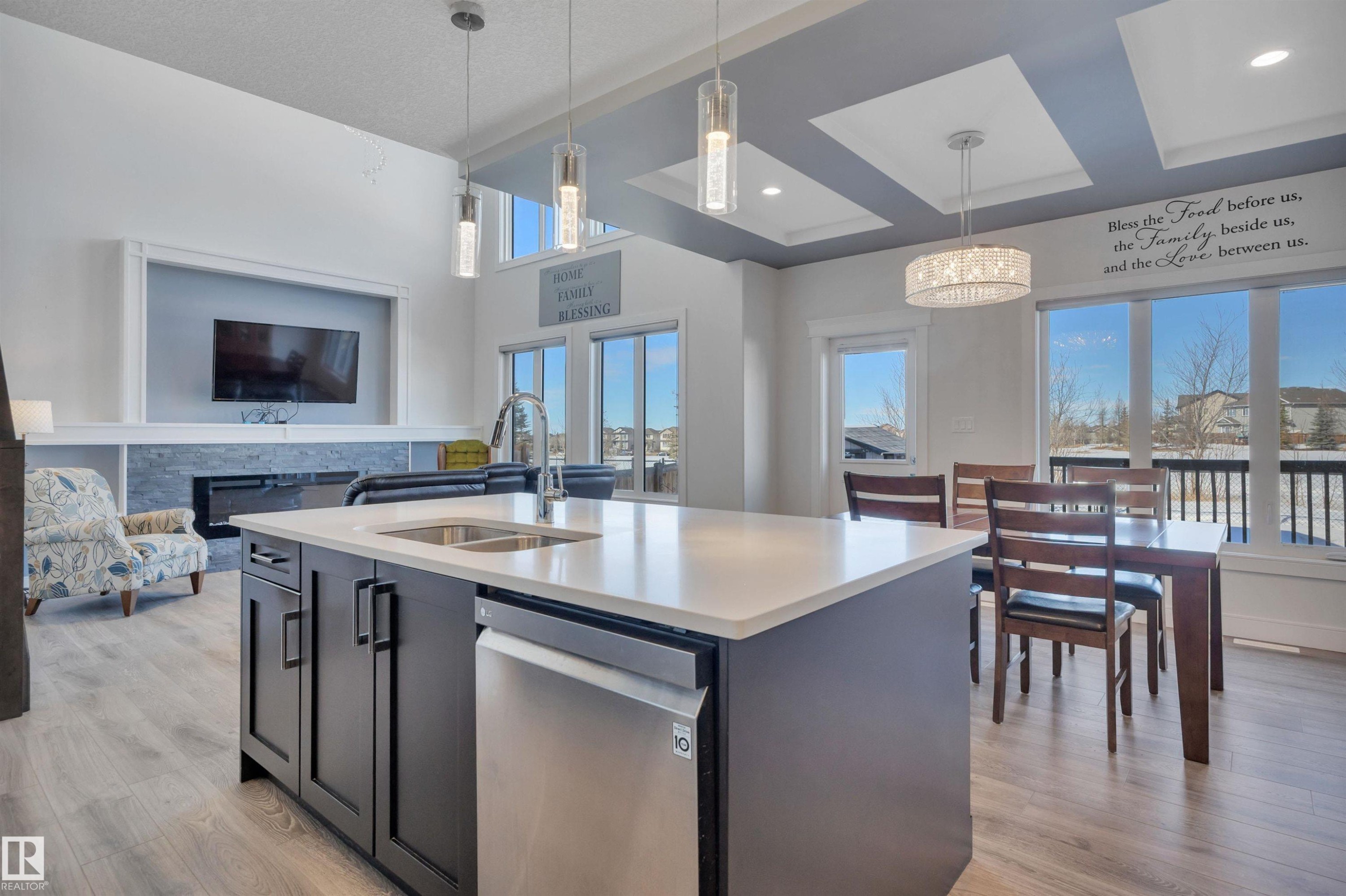 












36 Sandalwood Place

,
Leduc,




AB
T9E 1C3

