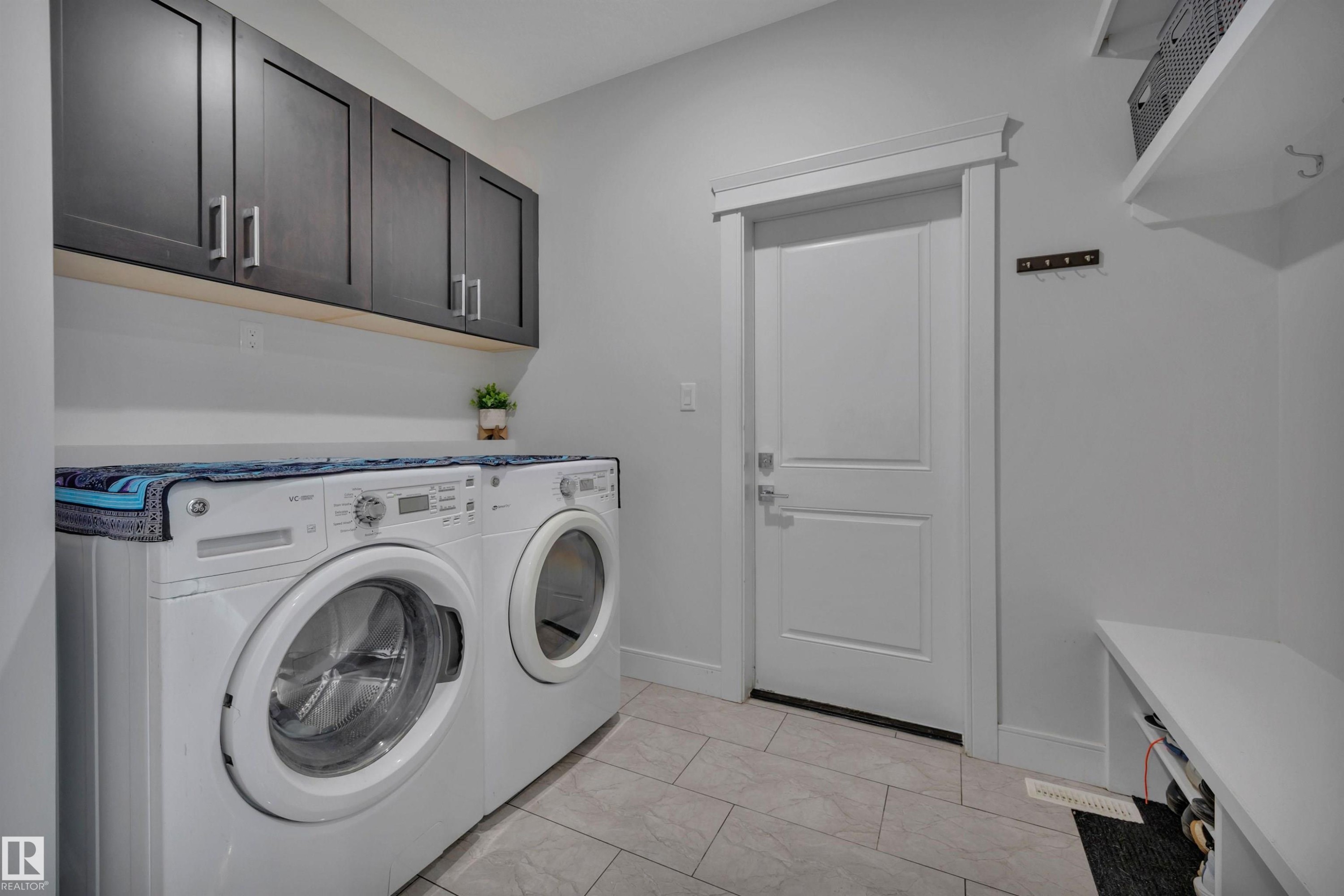 












36 Sandalwood Place

,
Leduc,




AB
T9E 1C3

